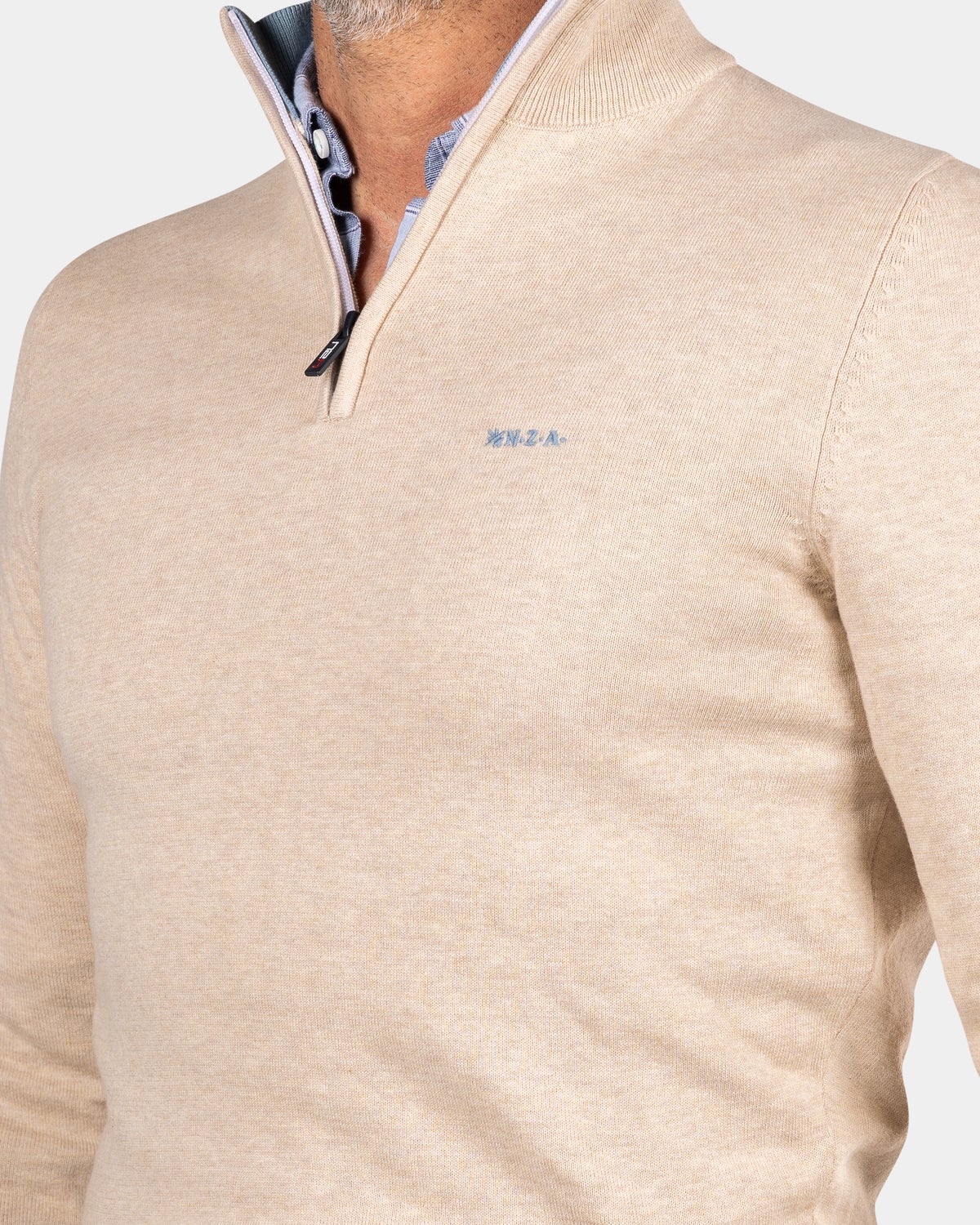 Beigefarbener Pullover mit halbem Reißverschluss - Oat Sand