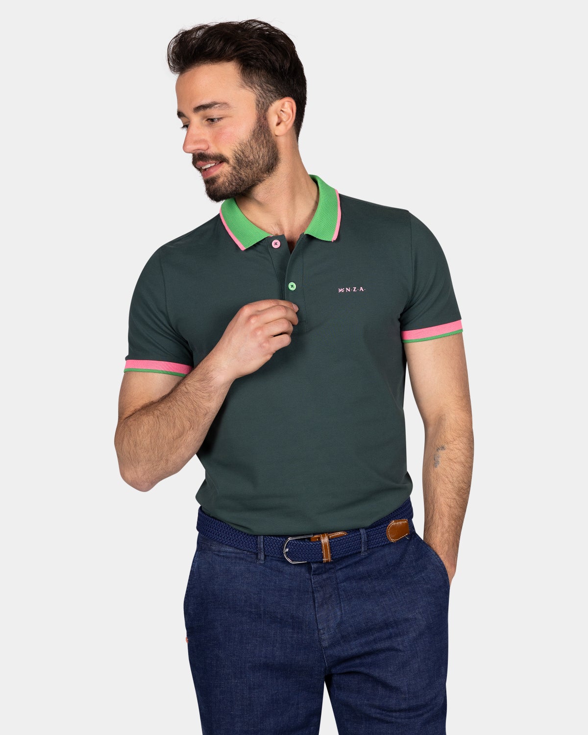 Polo liso con cuello de color acentuado - Classic Green