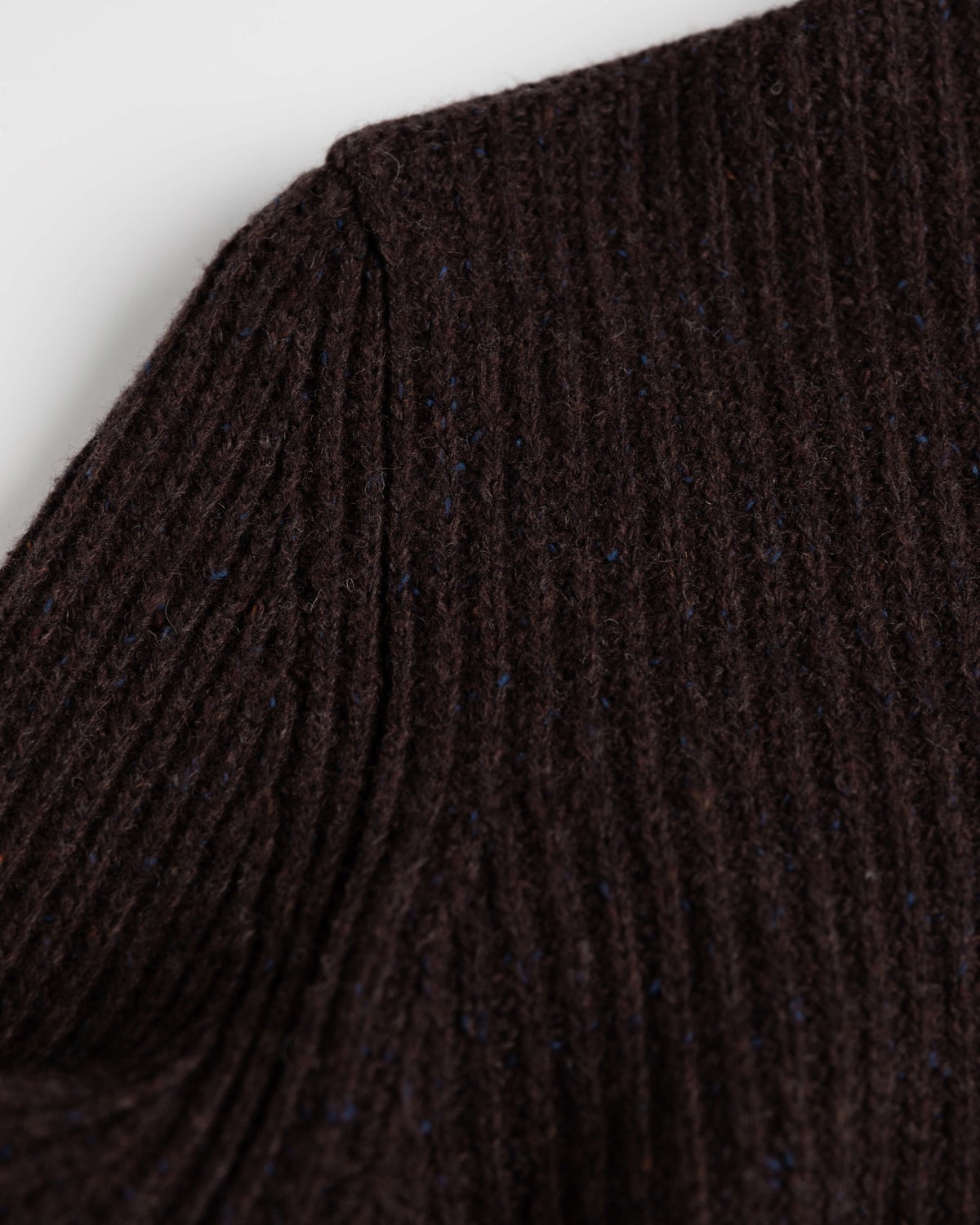 Einfarbiger Pullover mit halbem Reißverschluss Dry - Clay Brown