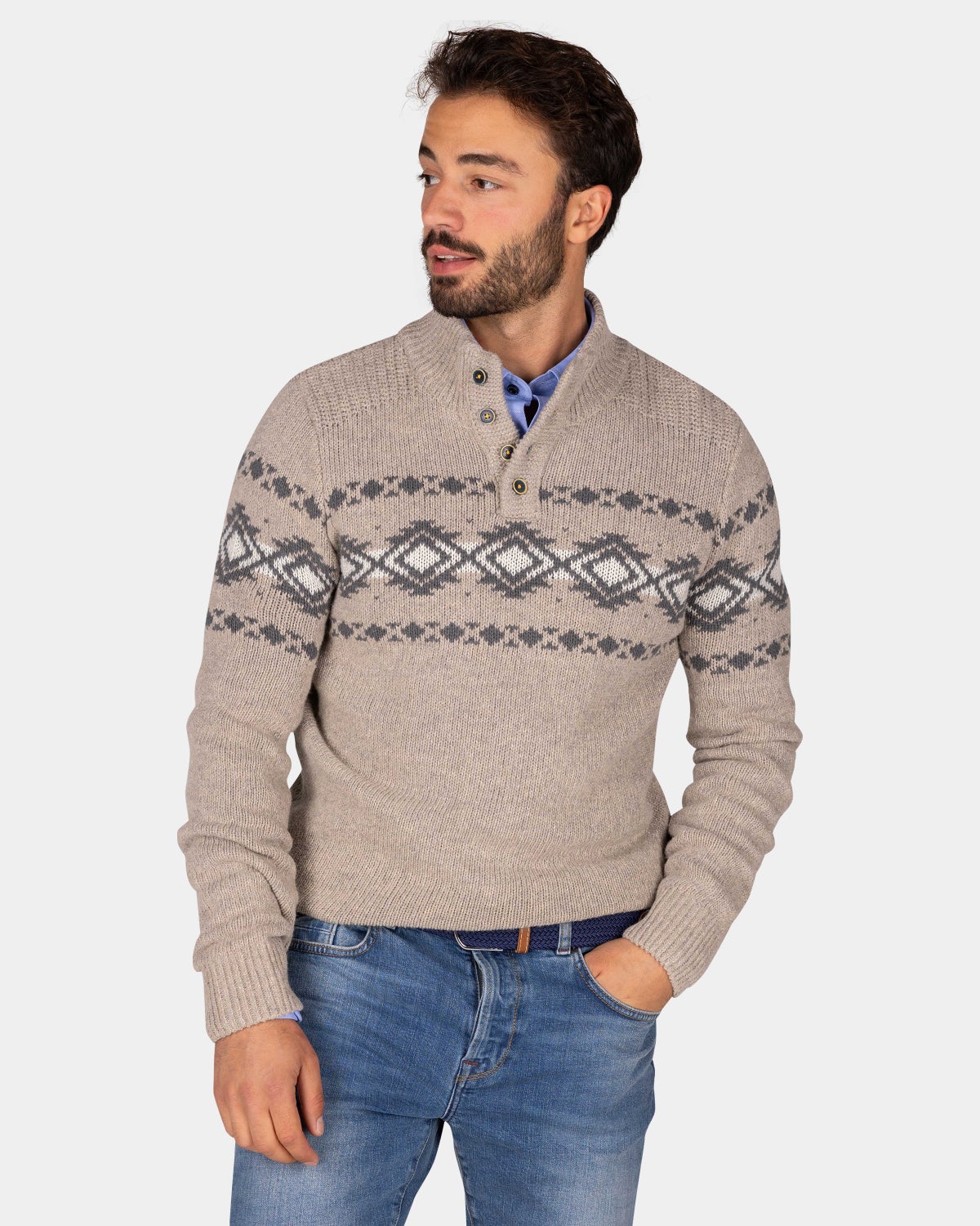 Bruine pullover met knopen en zwart motief - Chestnut