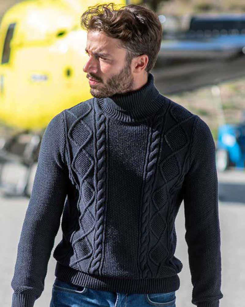 Rollkragenpullover mit Zopfmuster - Pitch Navy