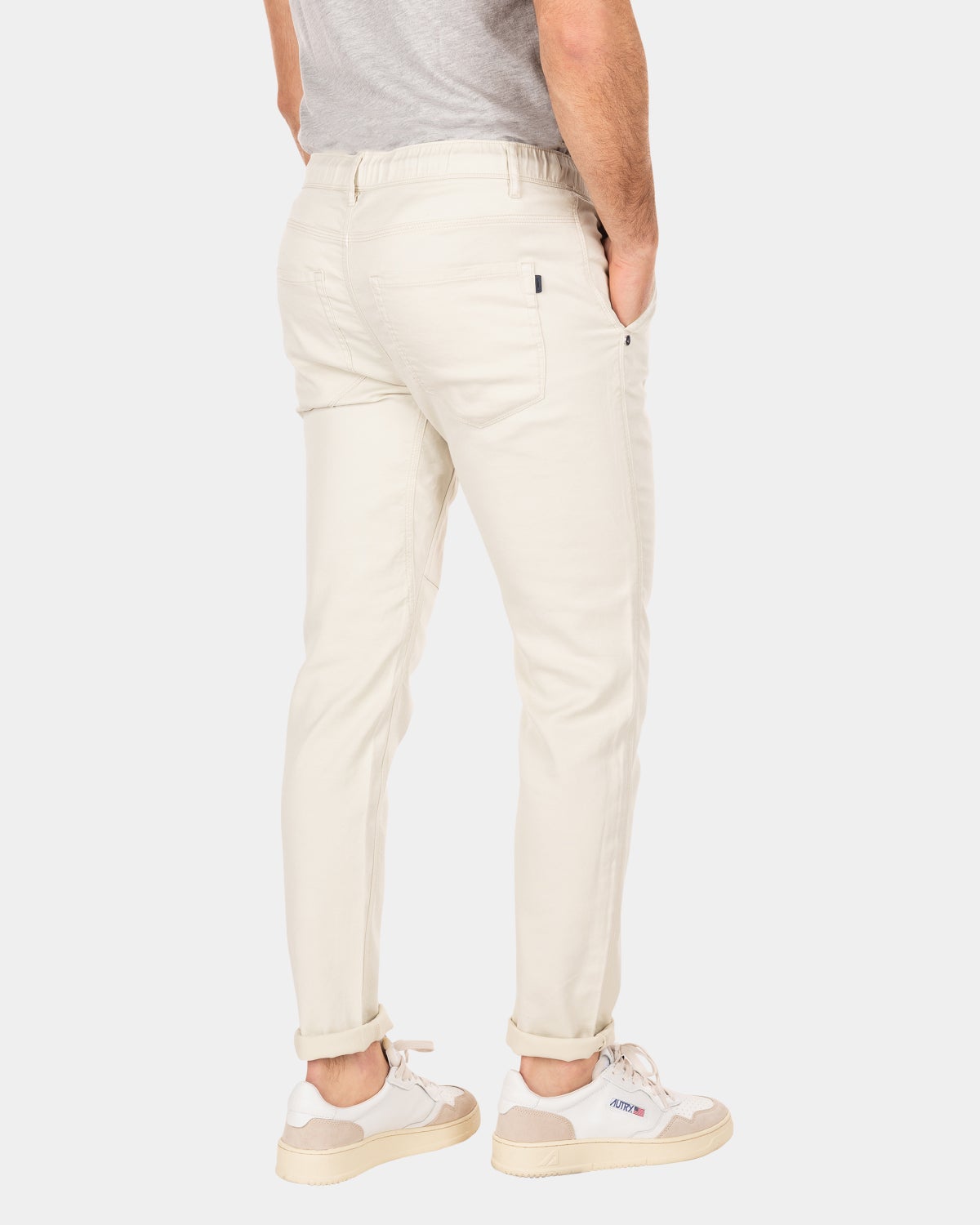 Sportliche, schlichte Chino - Cream