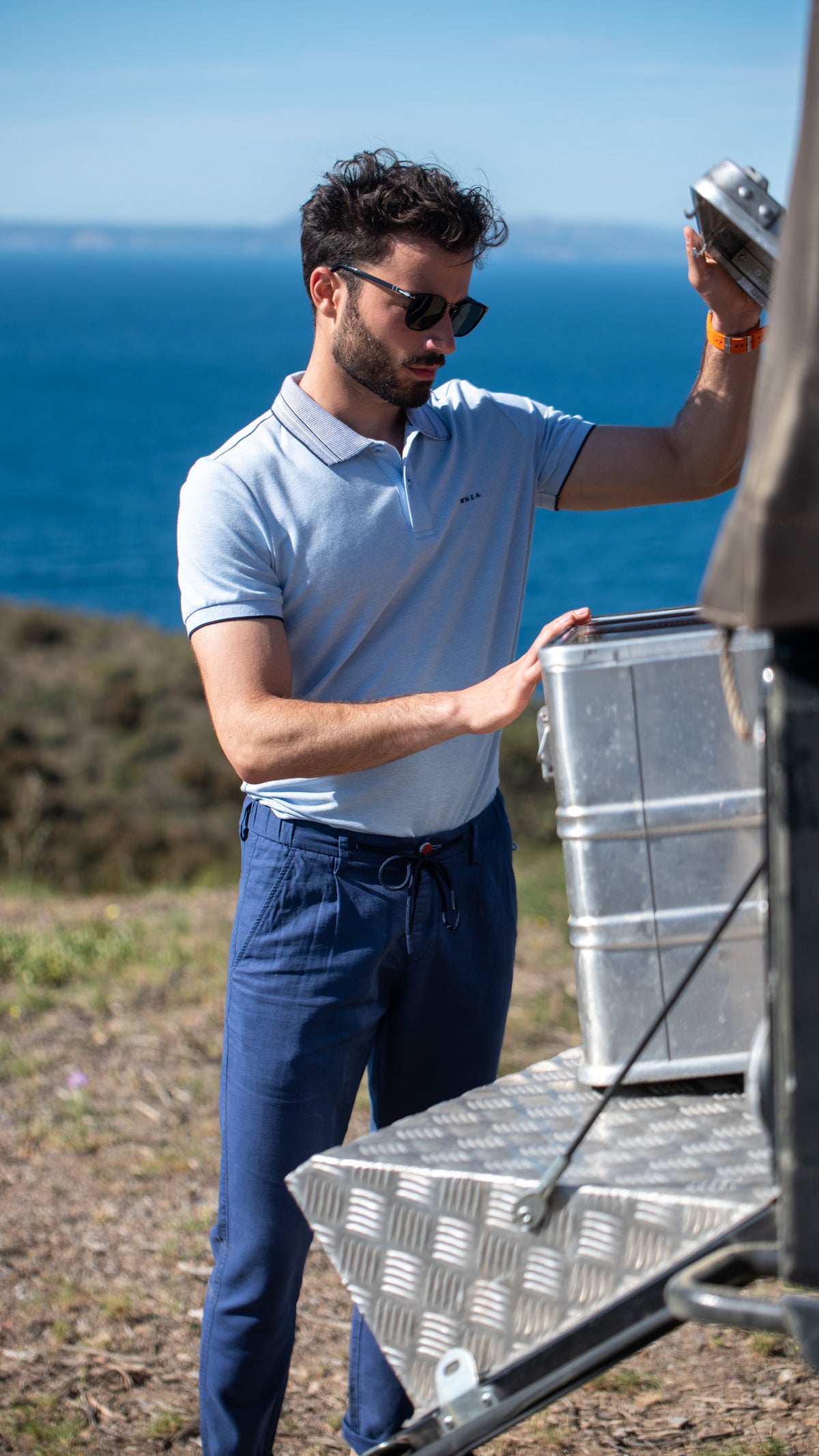 Einfarbiges Poloshirt mit kurzen Ärmeln - Rhythm Blue