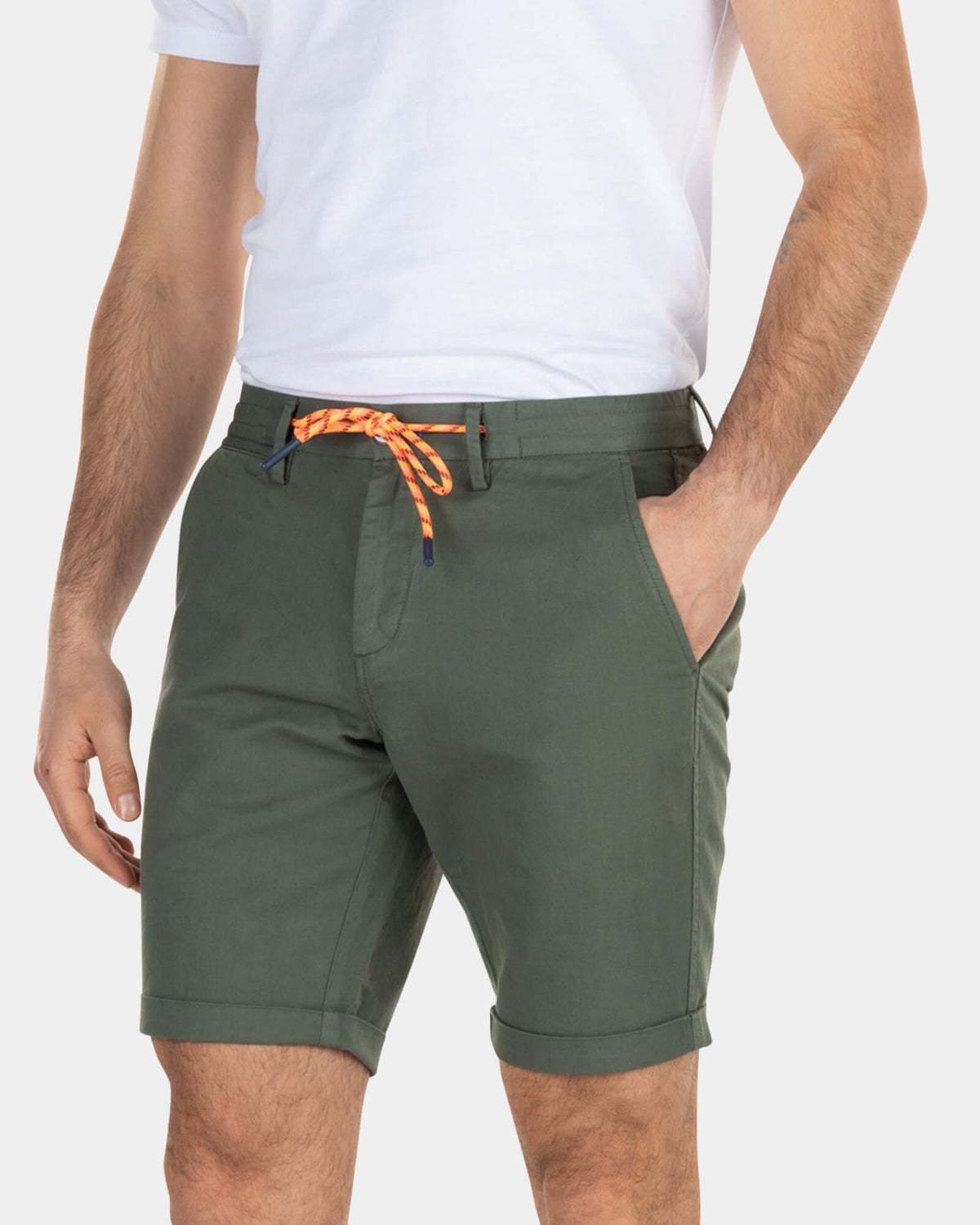 Kurzen Chino aus Leinen - High Summer Army