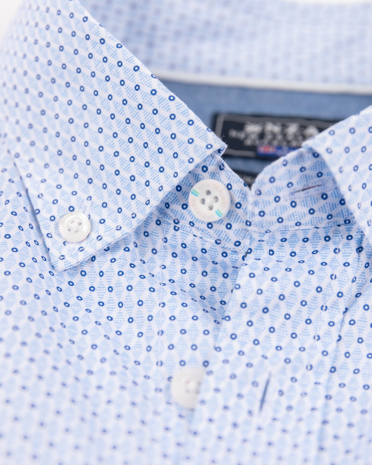 Dotted lightblue shirt - Marble Blue