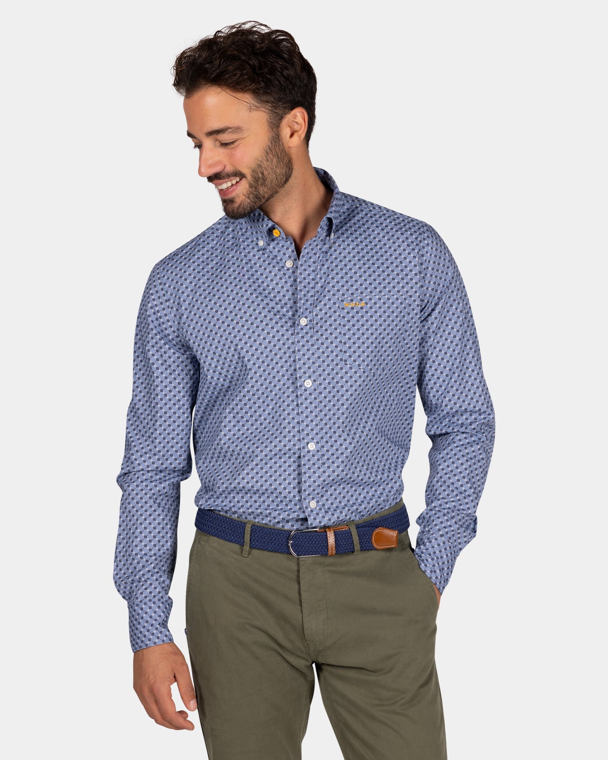 Camisa azul con pequeños puntos blancos - Mineral Blue