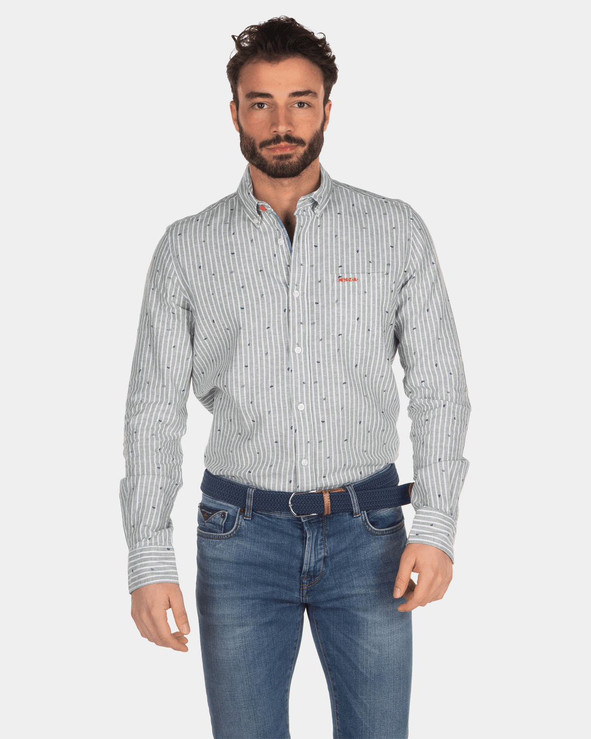 Chemise en lin et coton à rayures et détails