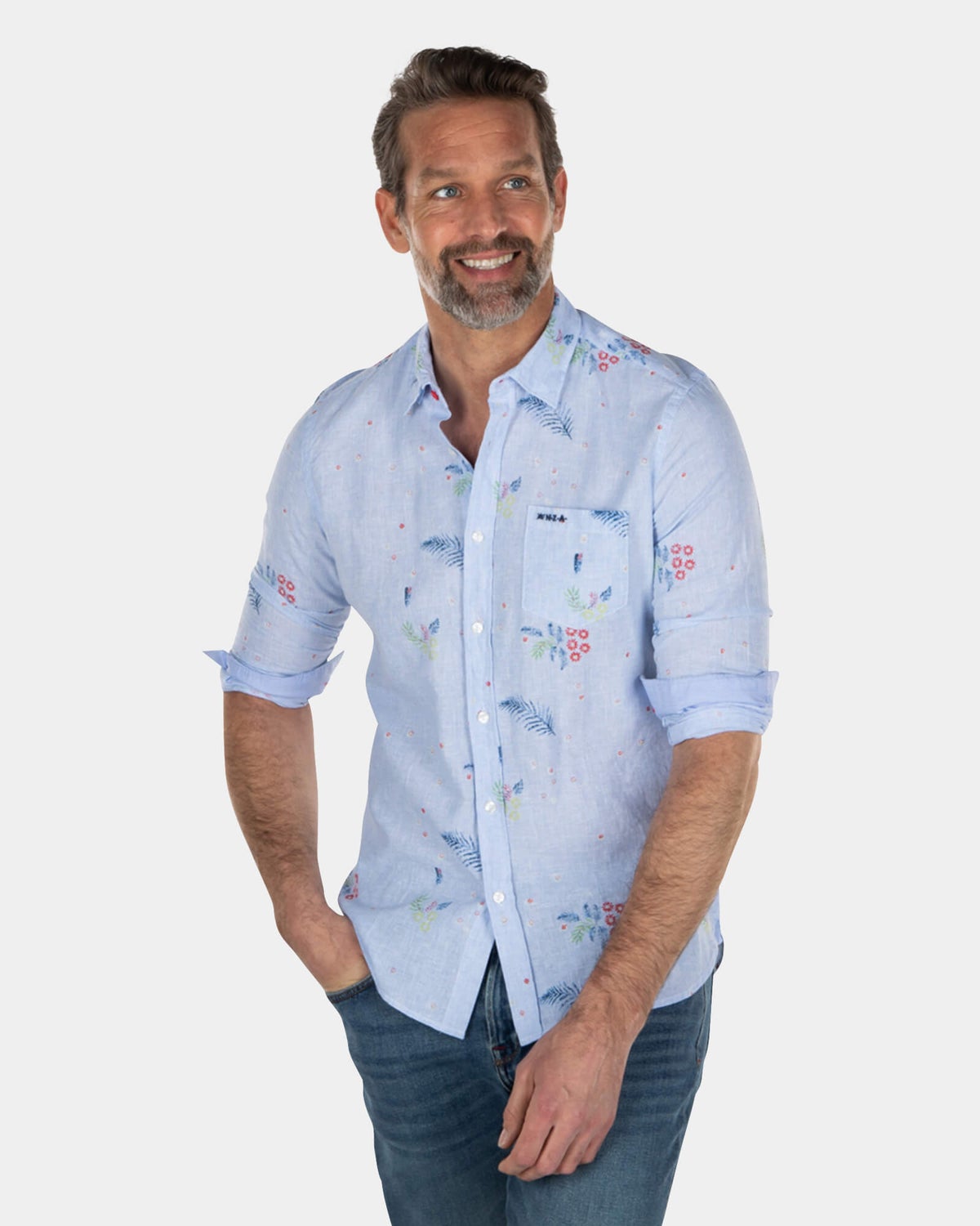 Camisa celeste con hojas - Light Blue