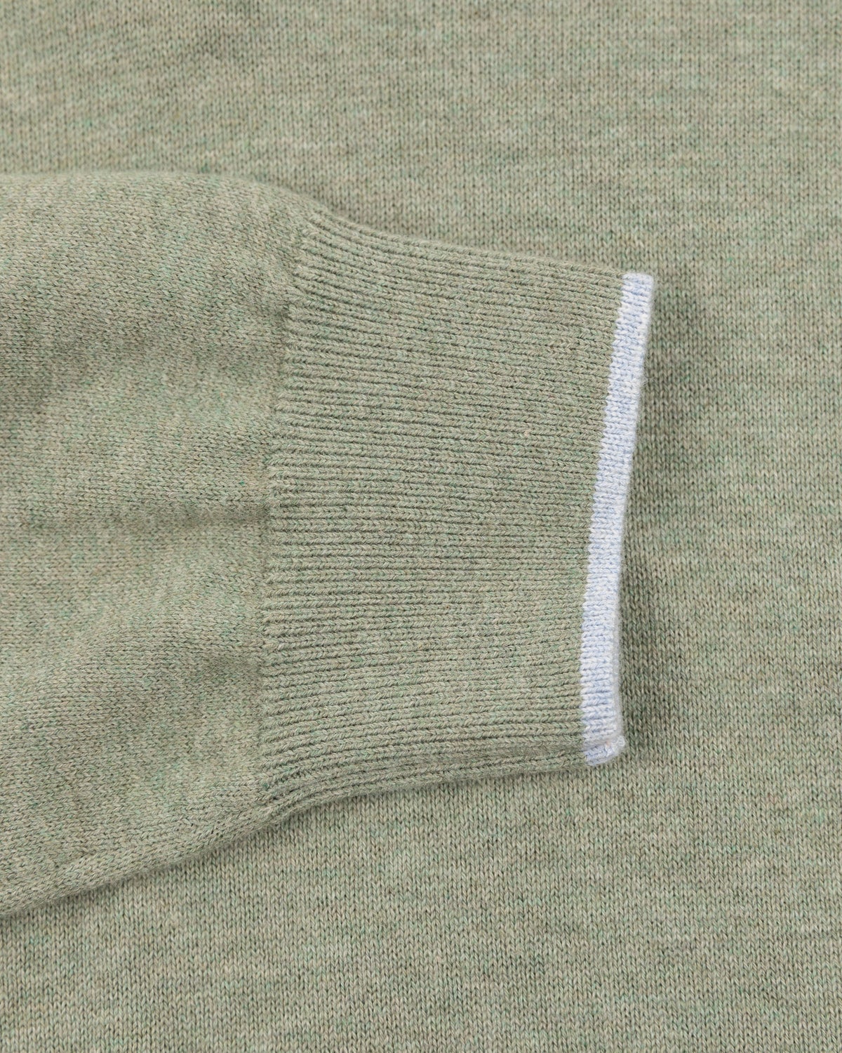 Hellgrüner Pullover mit halbem Reiﾧverschluss - Sage