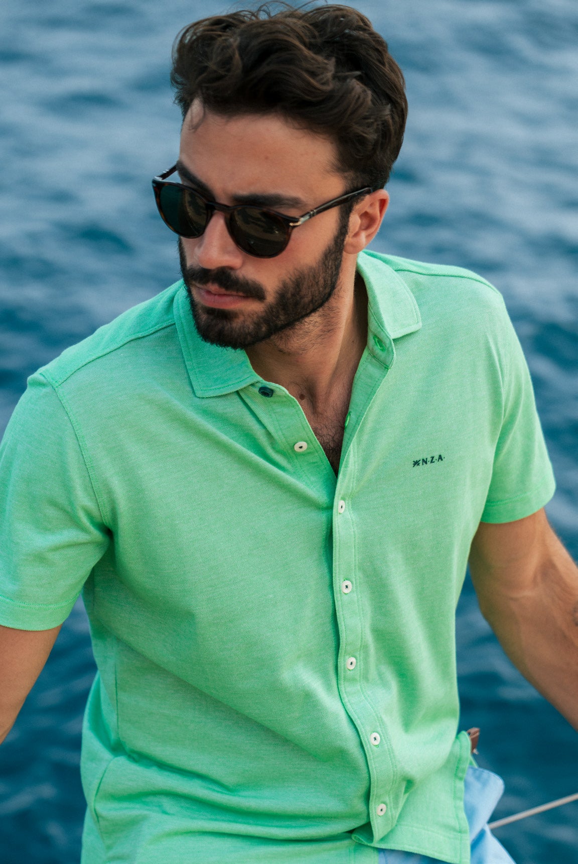 Plain shirt in green or pink - Fresh  Green