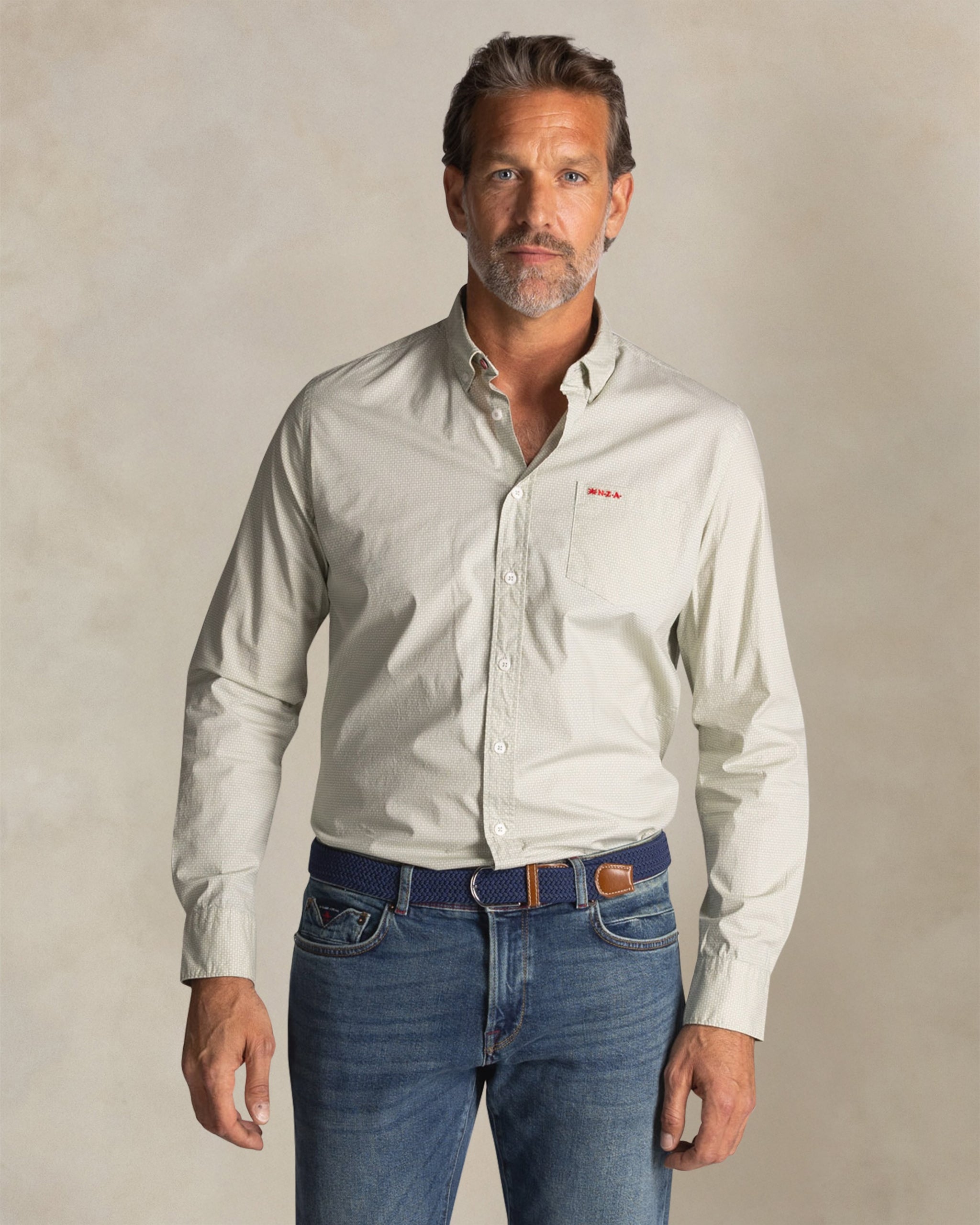 Camisa verde de algodón elástico Camisa verde de algodón elástico