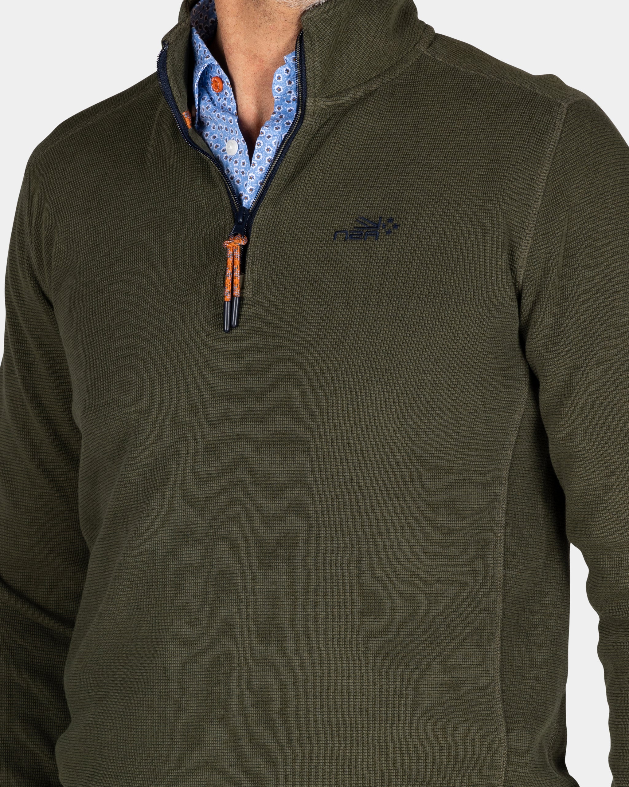 Donkergroene sweater met halve rits - Quartz Green Donkergroene sweater met halve rits - Quartz Green