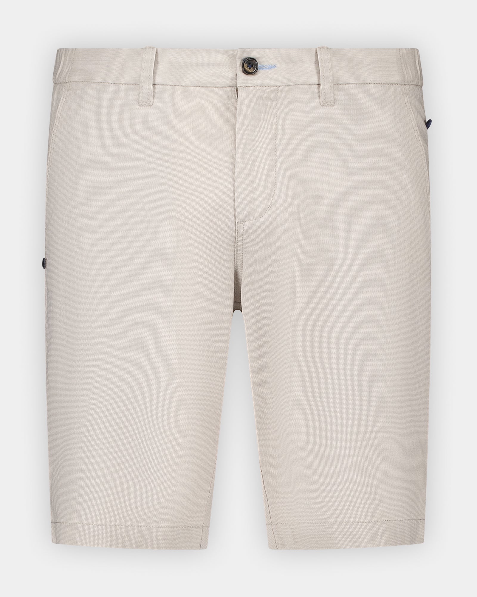Short en coton stretch écru Short en coton stretch écru