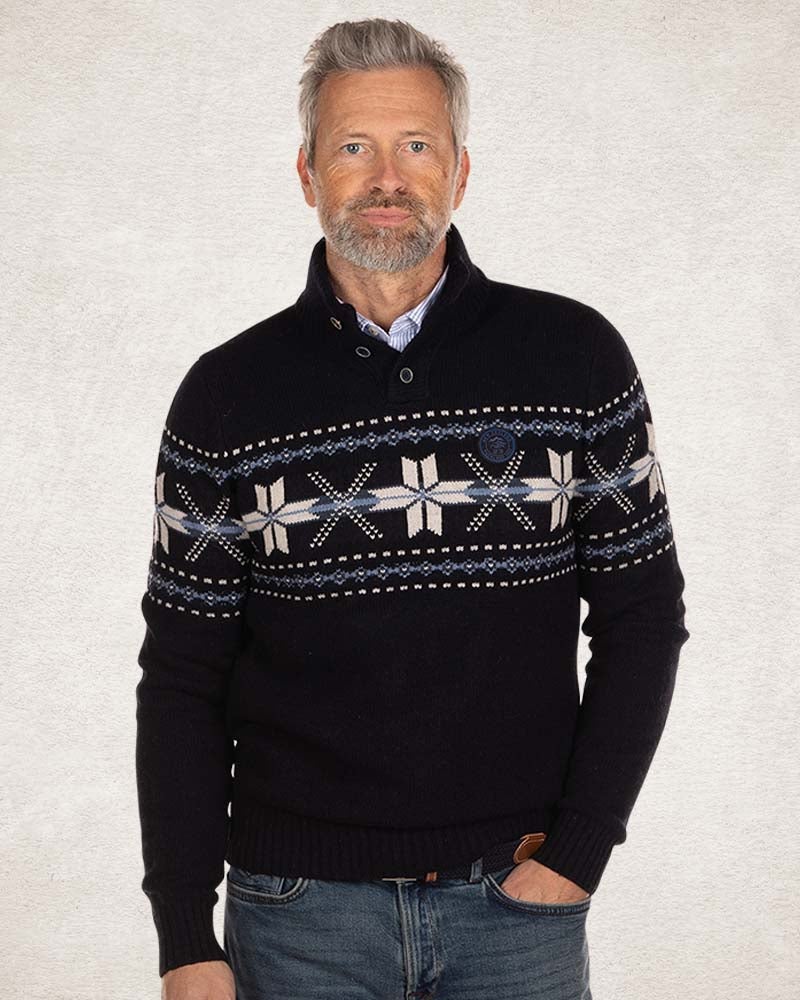 Gebreide trui met halve knoopssluiting - Pitch Navy Gebreide trui met halve knoopssluiting - Pitch Navy