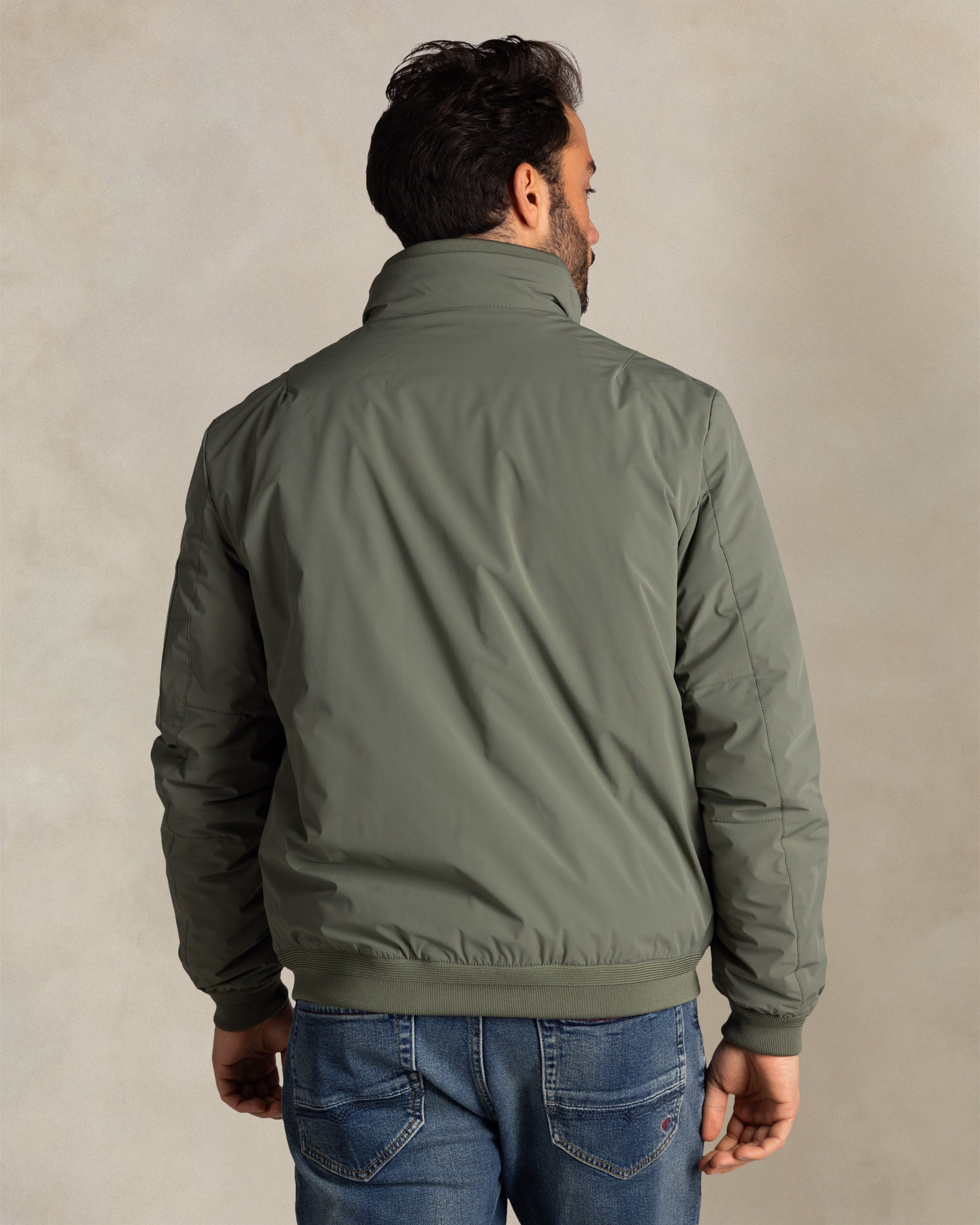 Green water-repellent jacket Green water-repellent jacket