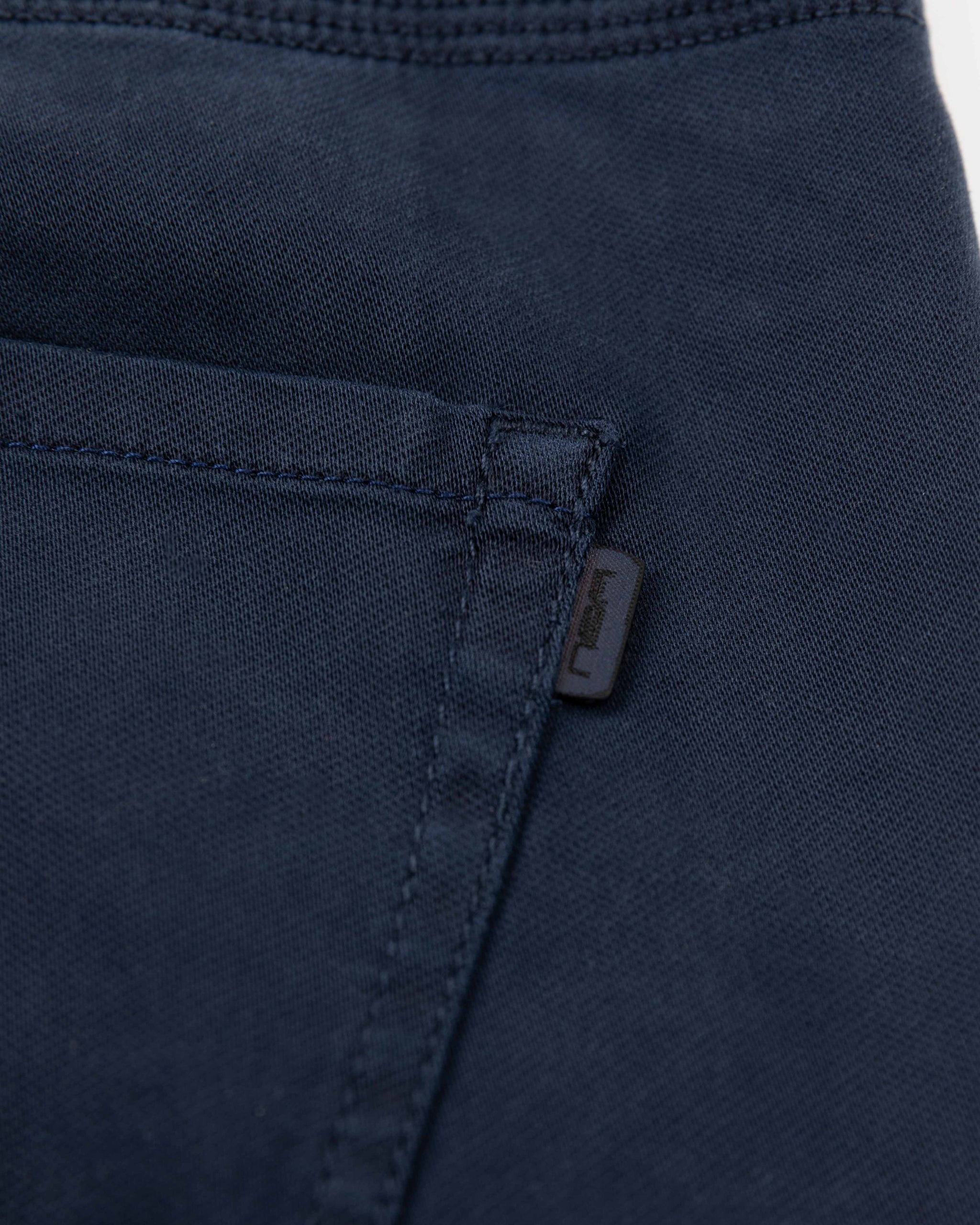 Sportive solid coloured chino - Traditional Navy Sportive solid coloured chino - Traditional Navy