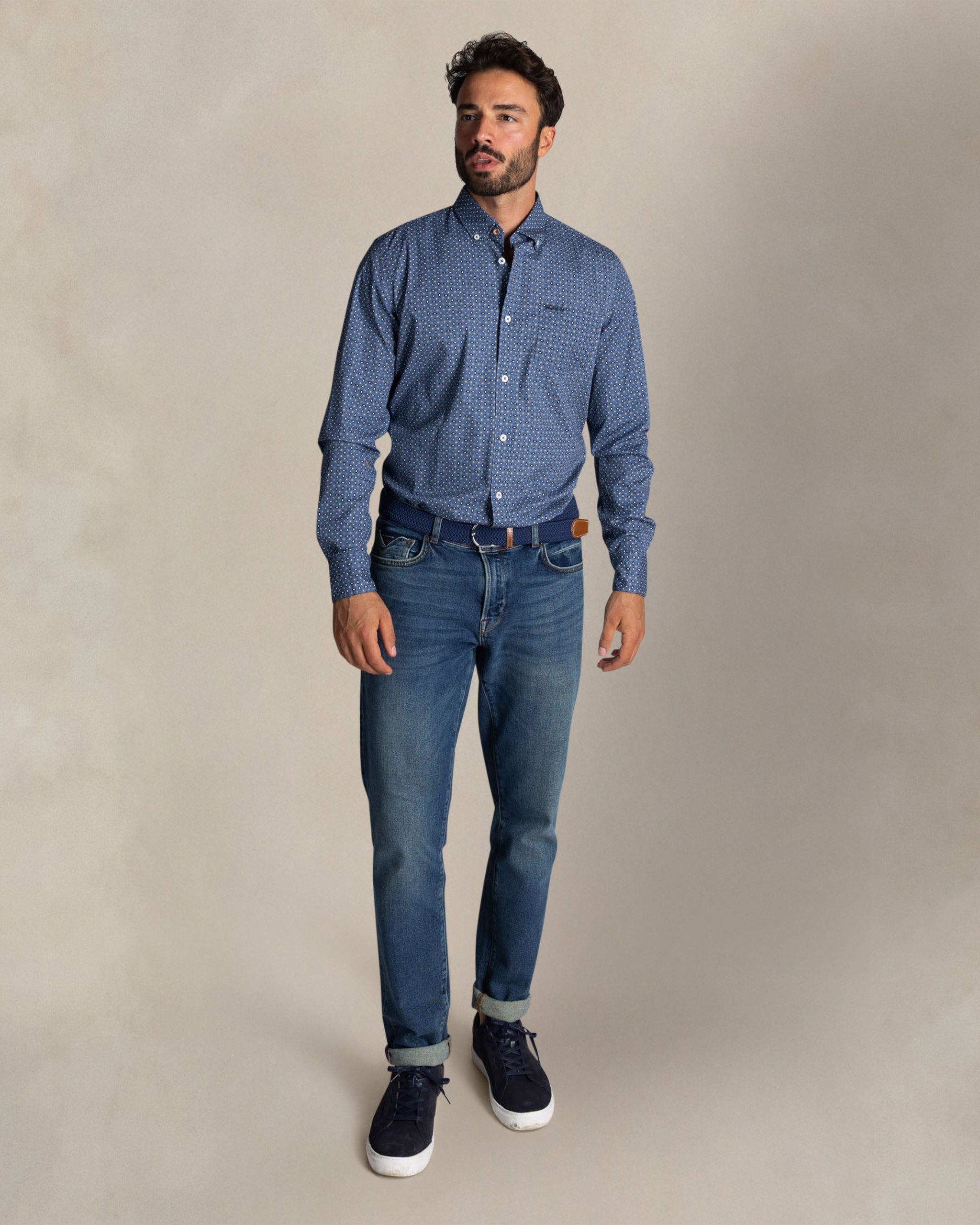 Chemise en coton bleue avec imprimé Chemise en coton bleue avec imprimé