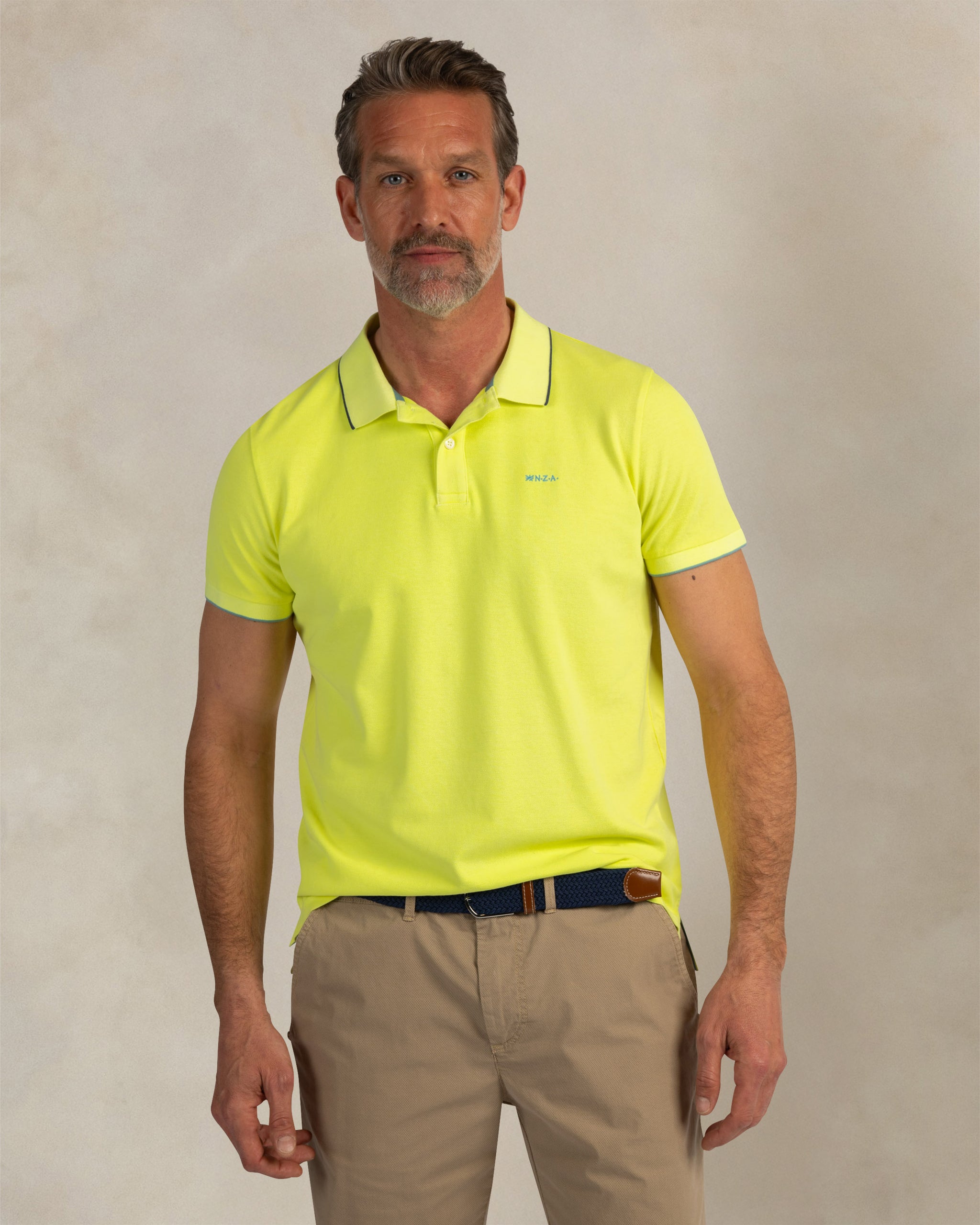 Polo amarillo de algodón elástico Polo amarillo de algodón elástico