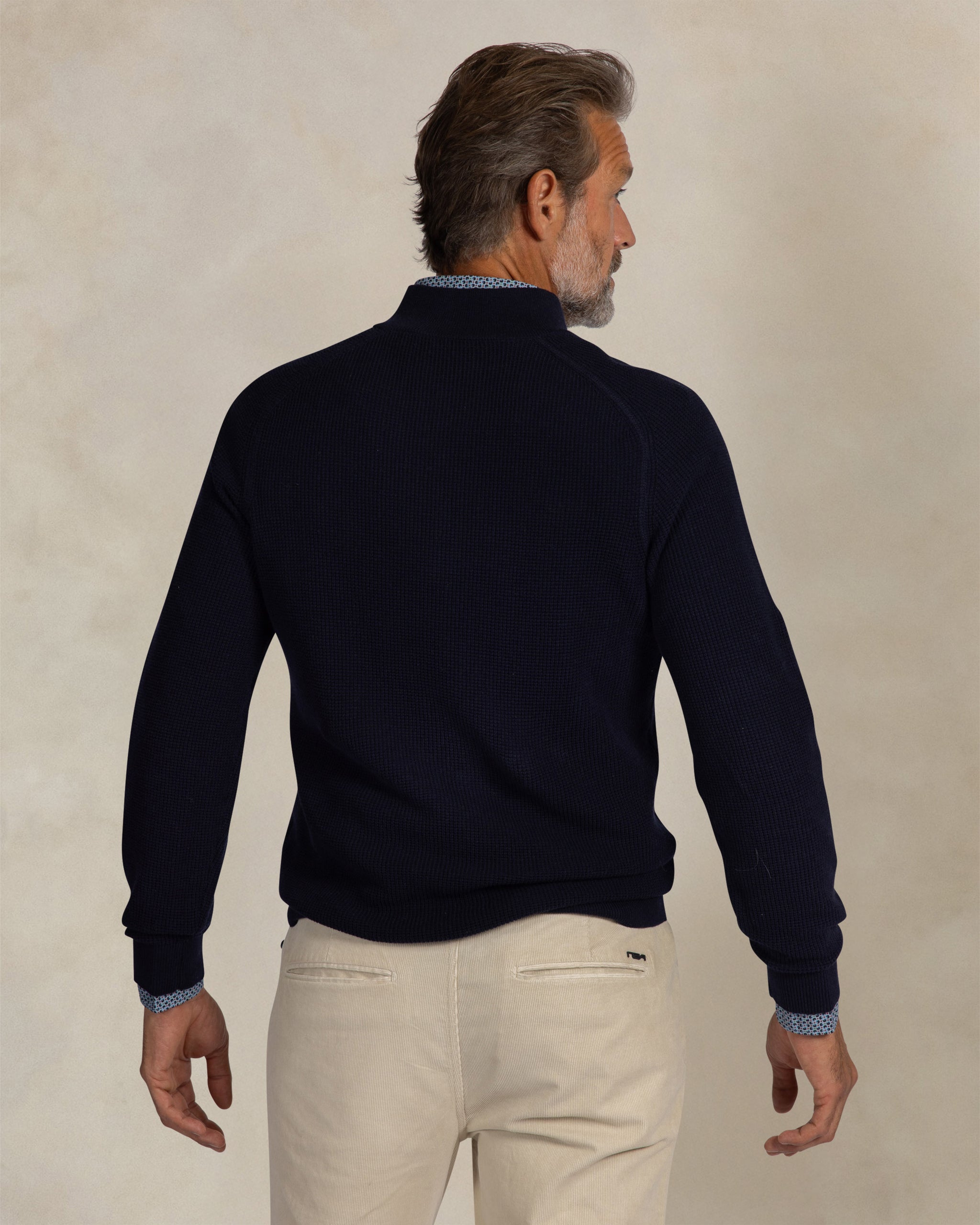 Donkerblauwe 100% katoenen quarter zip trui Donkerblauwe 100% katoenen quarter zip trui