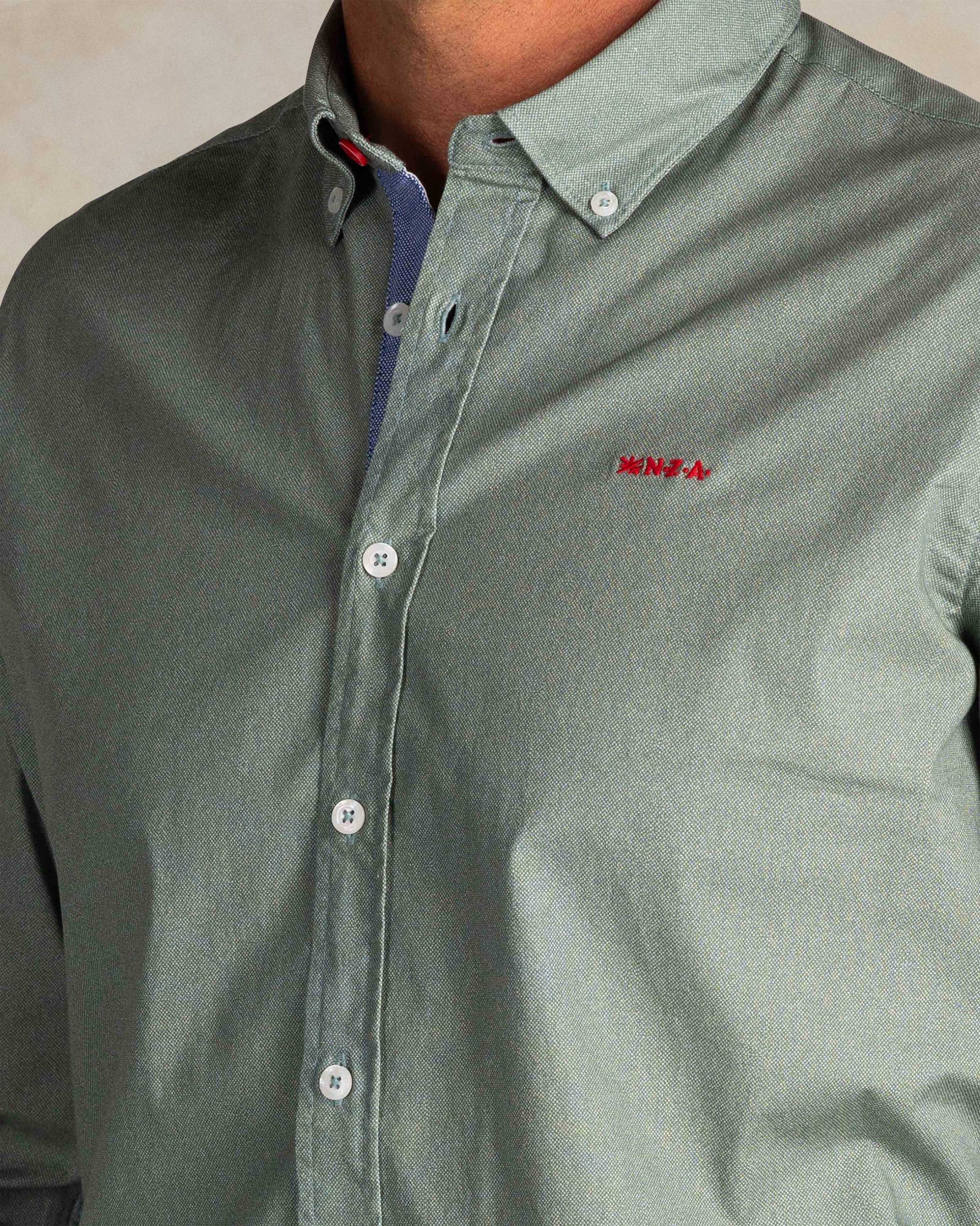 Grünes Baumwollhemd mit Stretch Grünes Baumwollhemd mit Stretch