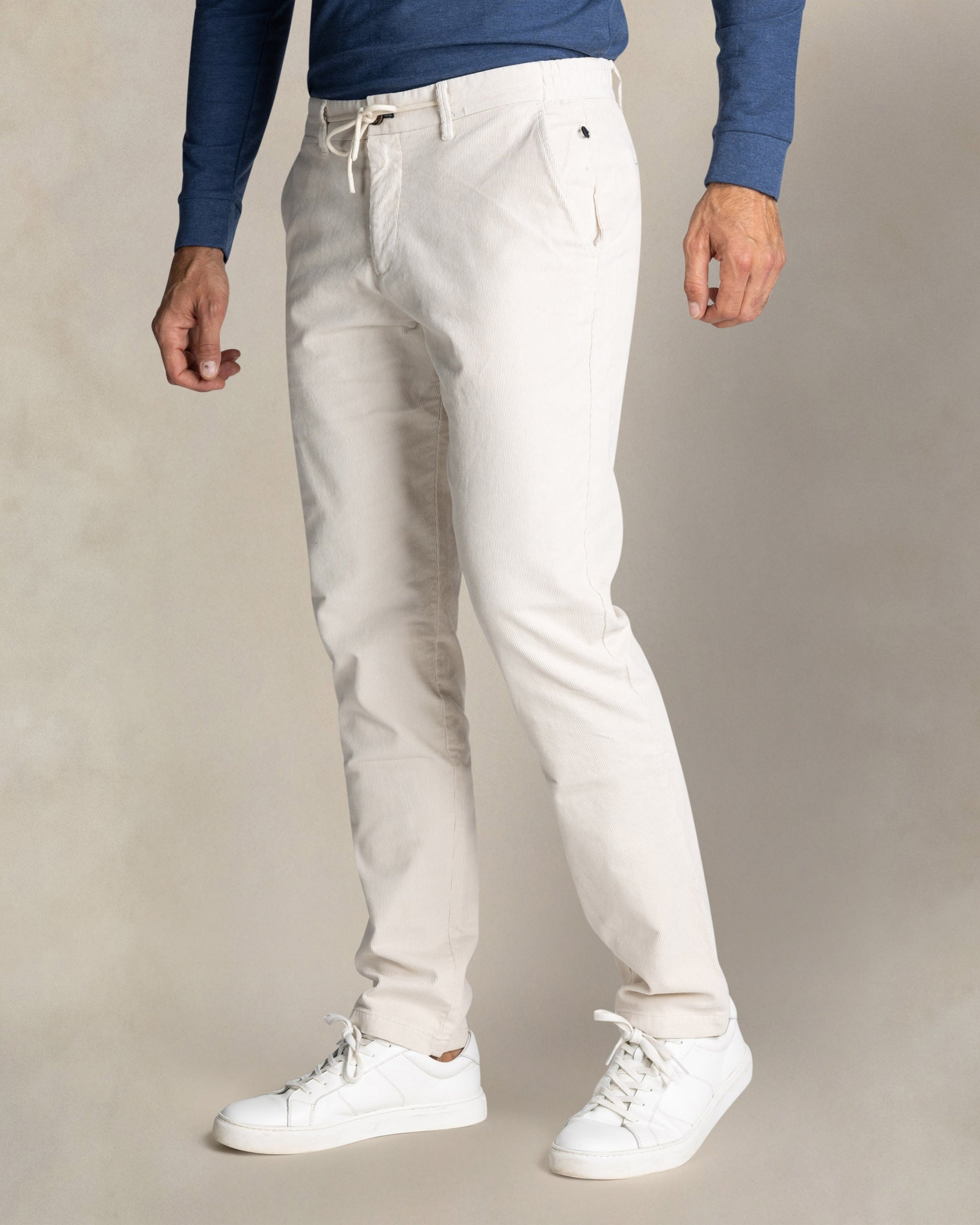 Ecru Stretchhose aus Baumwolle Ecru Stretchhose aus Baumwolle