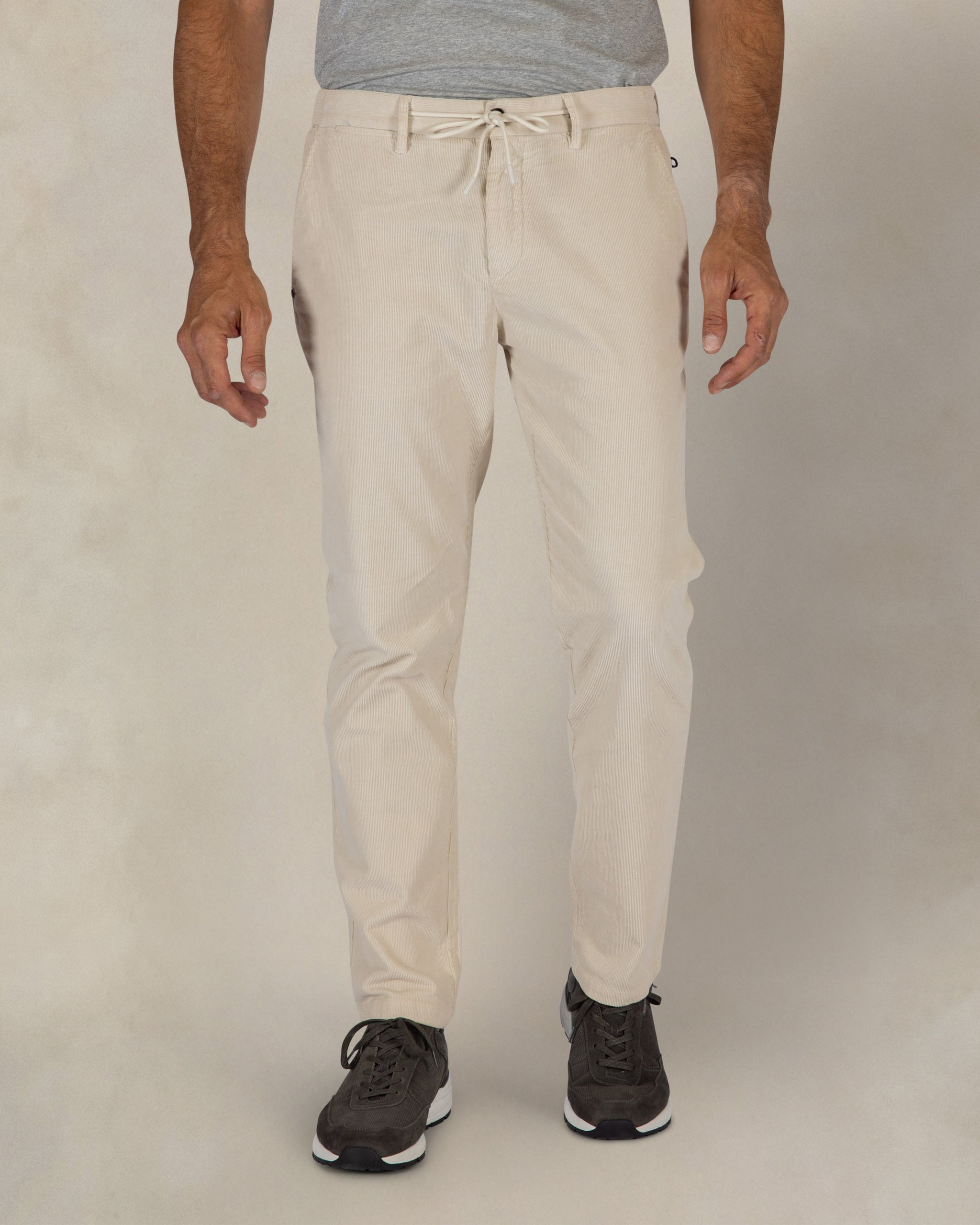 Chino stretch en velours côtelé écru Napier Chino stretch en velours côtelé écru Napier
