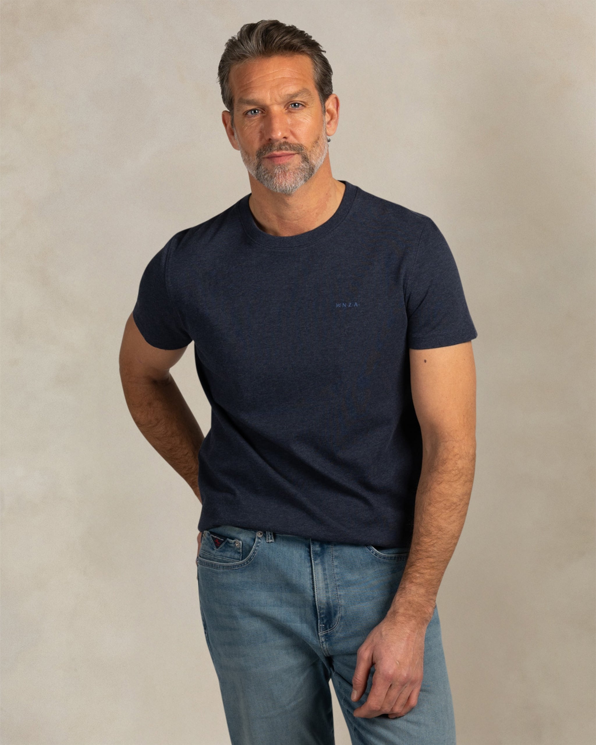 Donkerblauw katoenen t-shirt Donkerblauw katoenen t-shirt