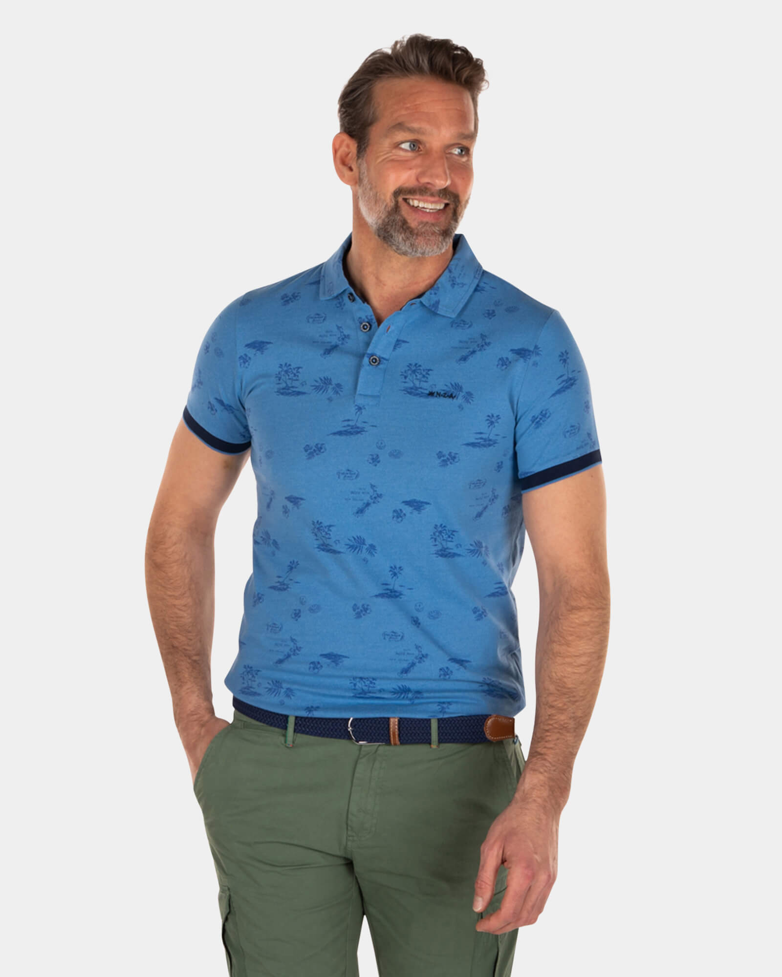Zomerse blauwe polo Zomerse blauwe polo