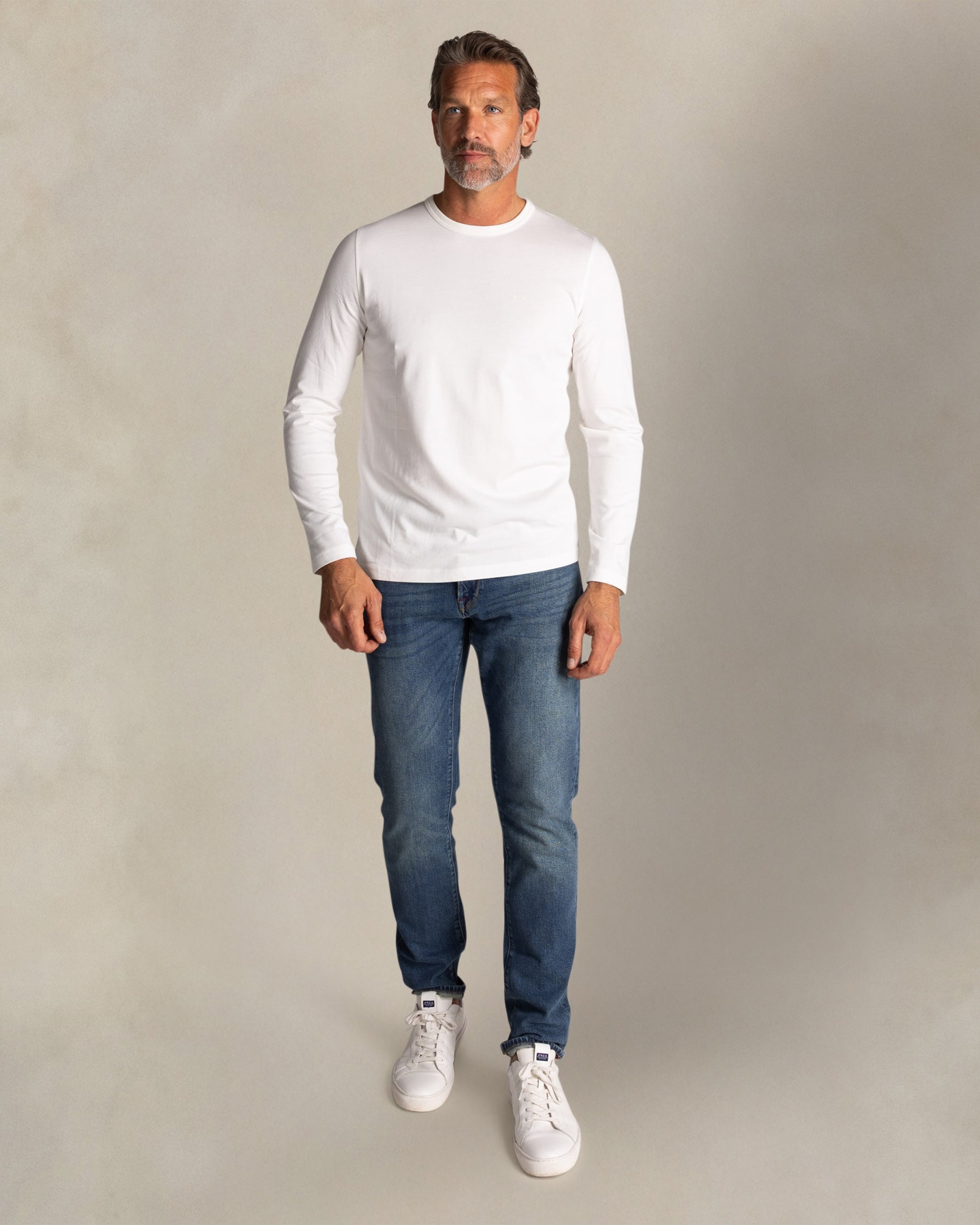 Witte katoenen longsleeve Witte katoenen longsleeve