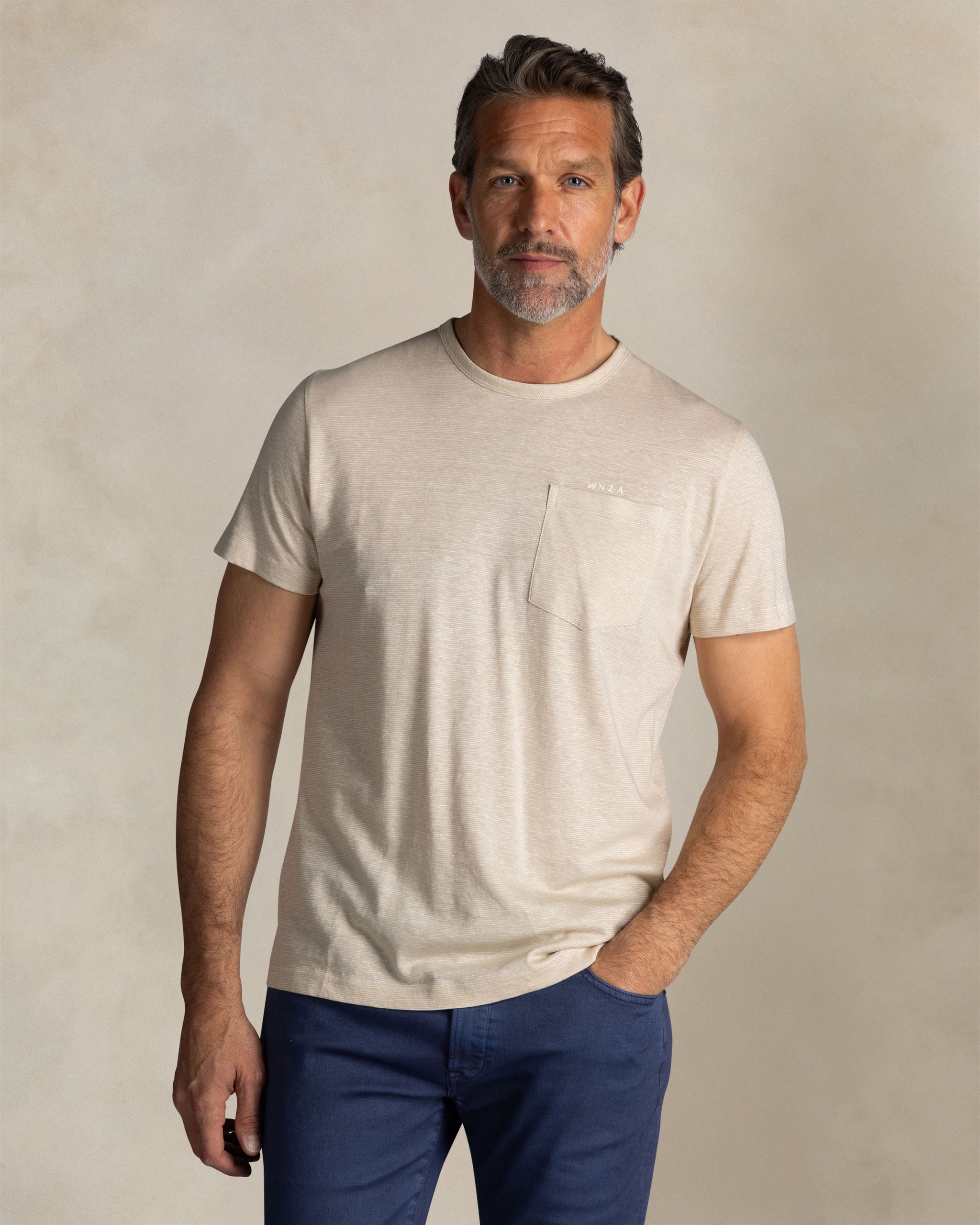 T-shirt à poche écru T-shirt à poche écru