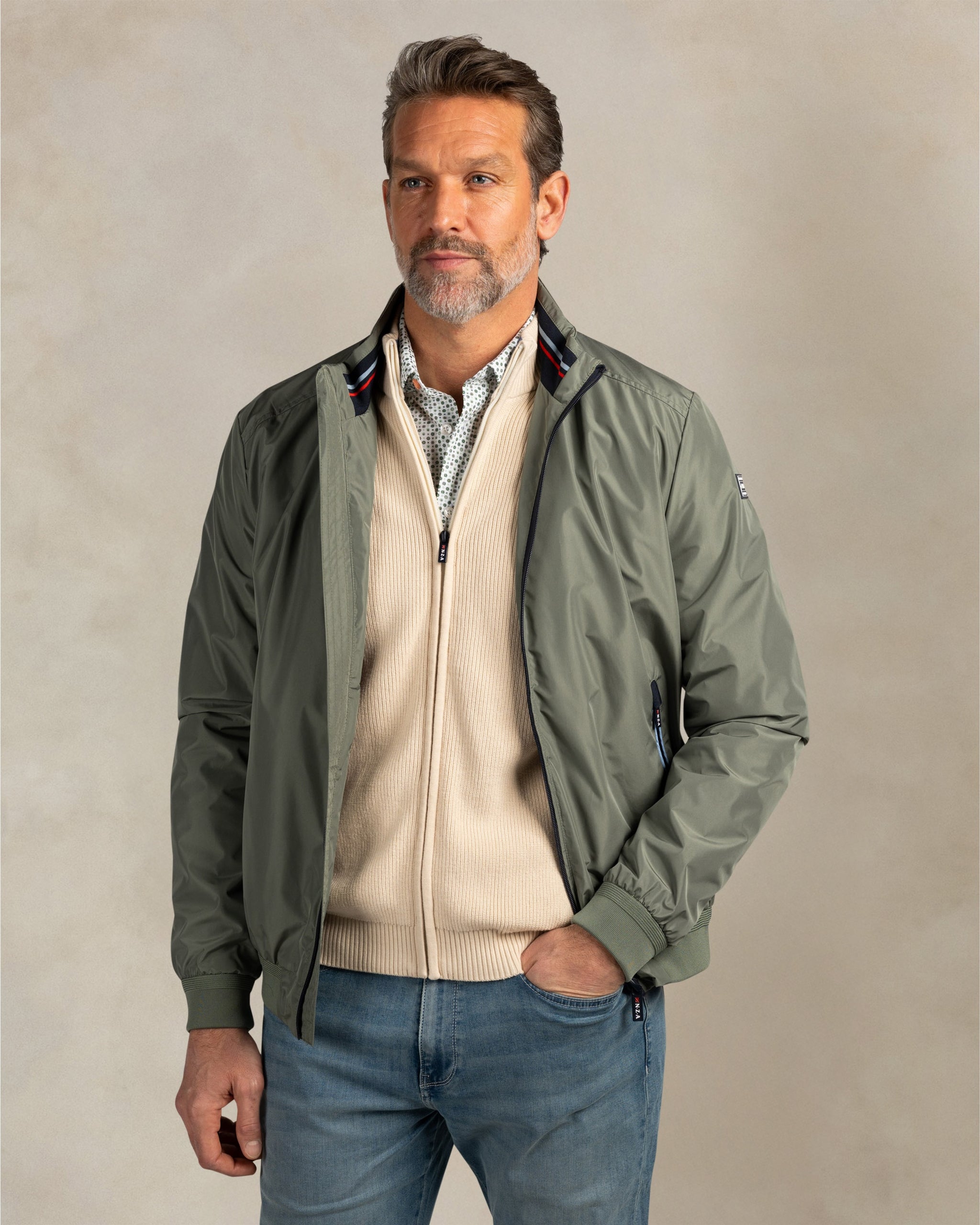 Chaqueta ligera verde Chaqueta ligera verde