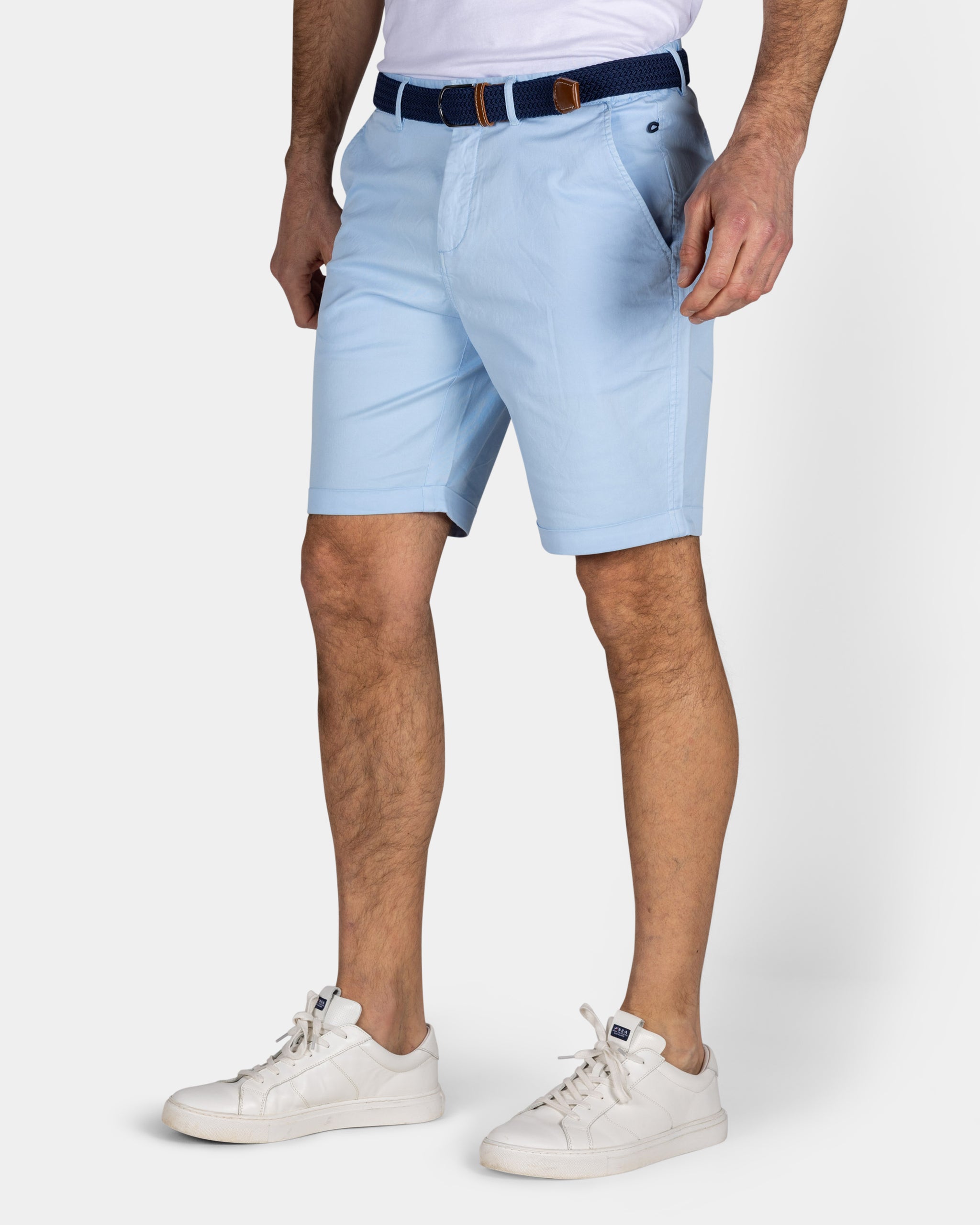 Lichtblauw katoenen chino short Lichtblauw katoenen chino short