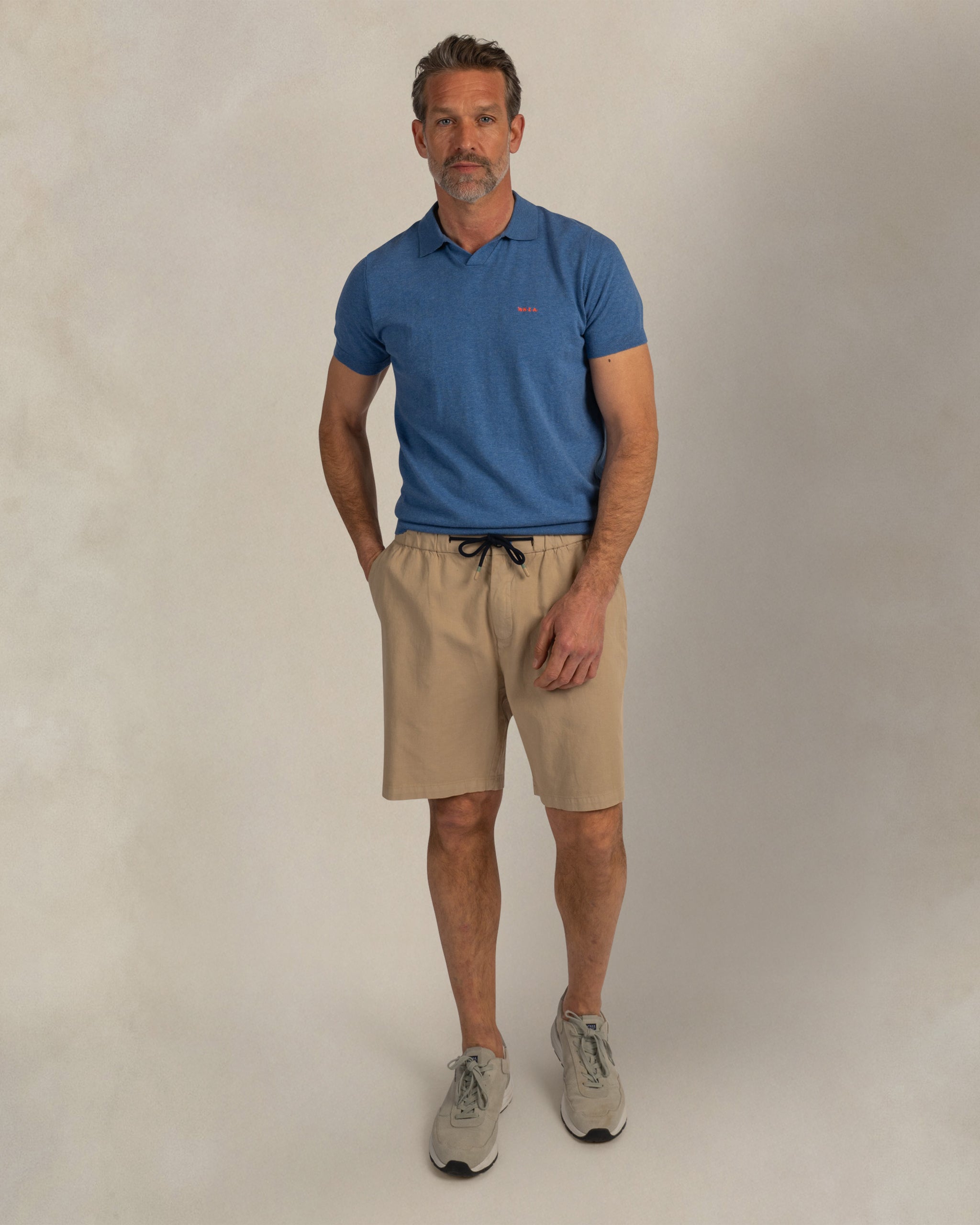 Polo bleu en tricot coton lin lin Polo bleu en tricot coton lin lin