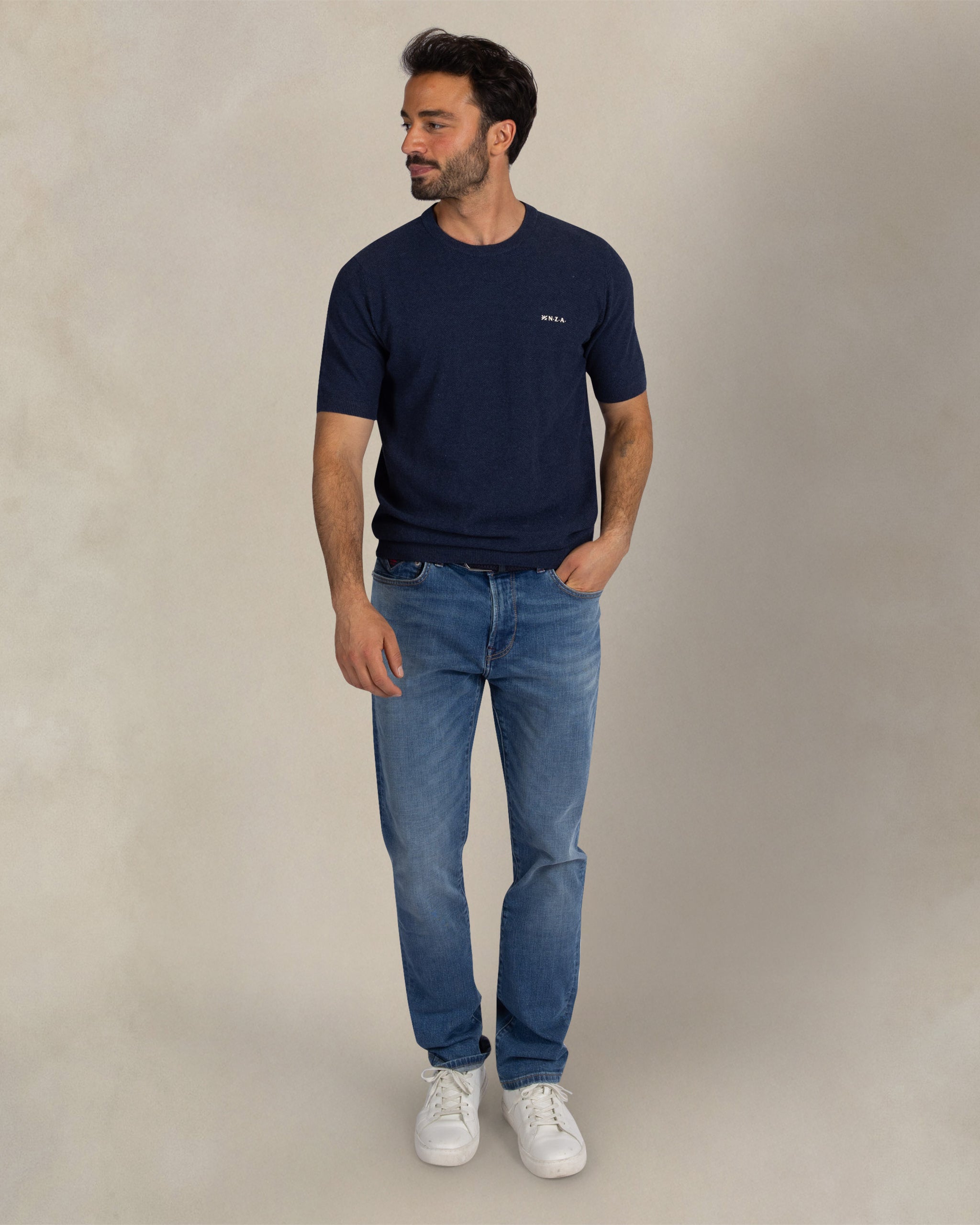 Camiseta de lino y algodón azul oscuro Camiseta de lino y algodón azul oscuro