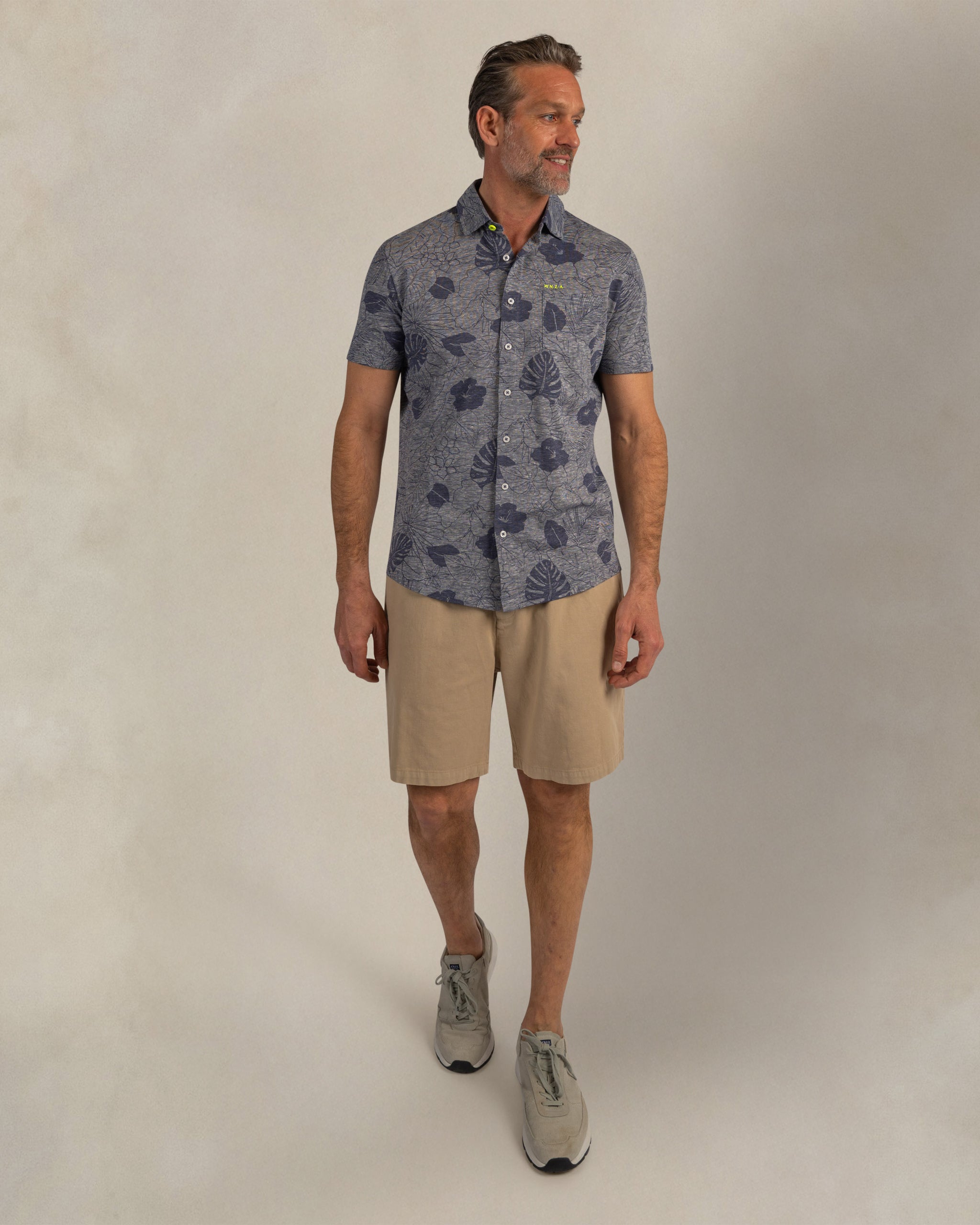 Blaues Leinenmischgewebe-Printhemd Blaues Leinenmischgewebe-Printhemd