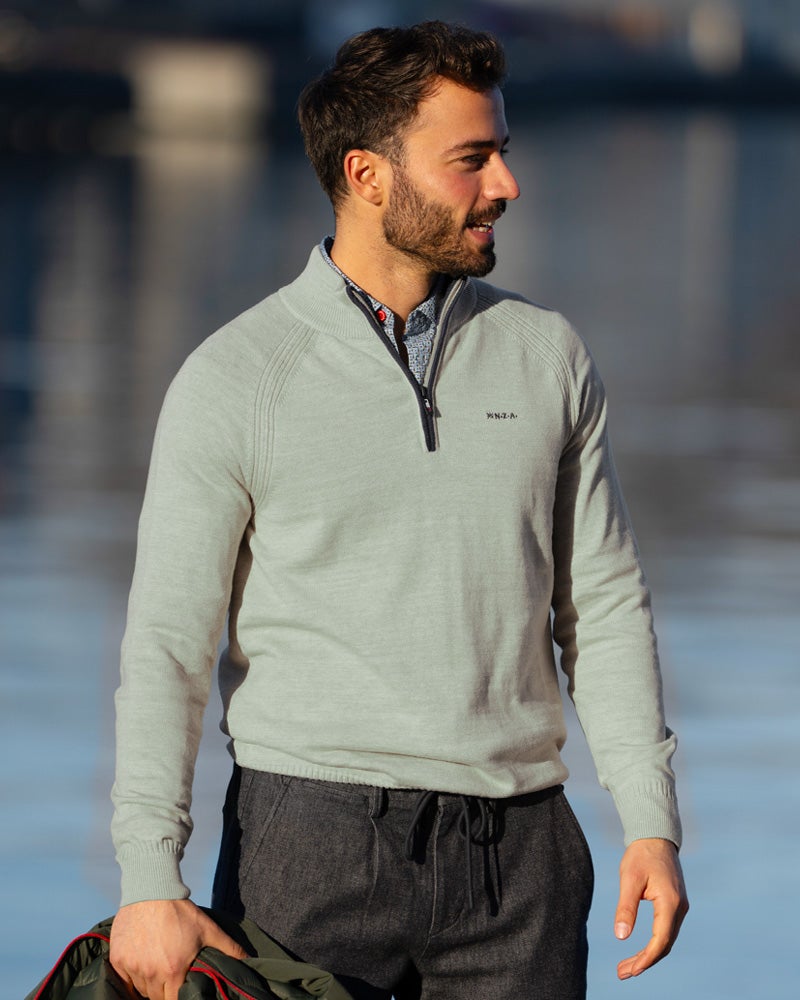 Sweat en coton vert à demi-zip Sweat en coton vert à demi-zip