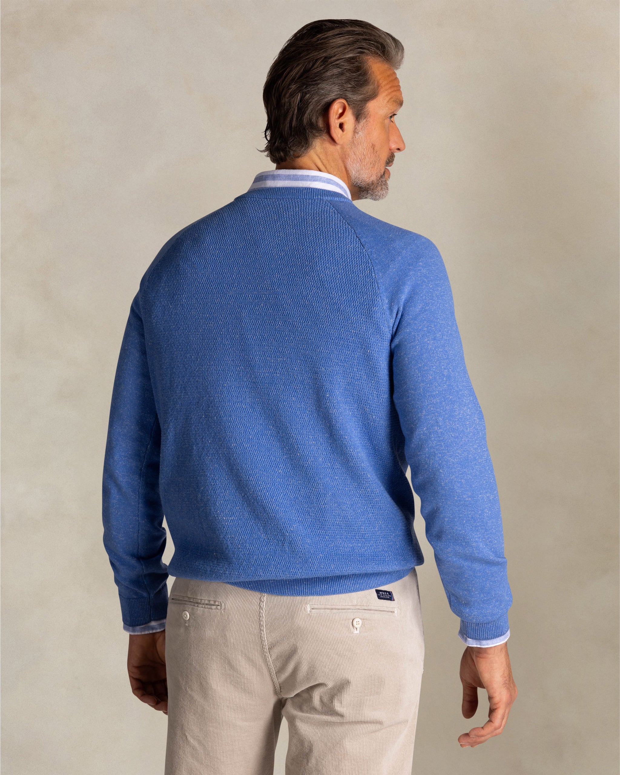 Blaue Baumwollpullover Blaue Baumwollpullover