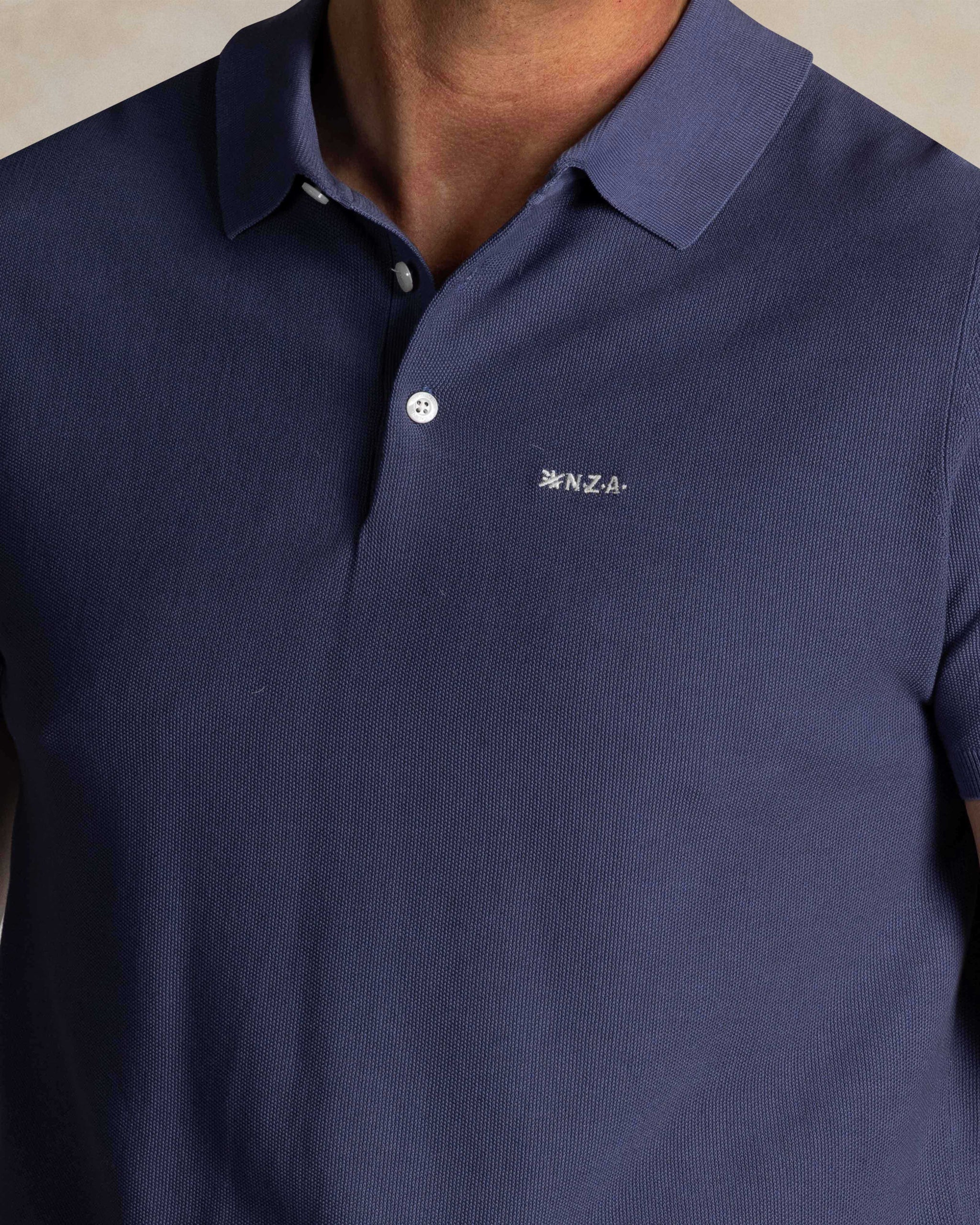 Blaues Poloshirt Blaues Poloshirt
