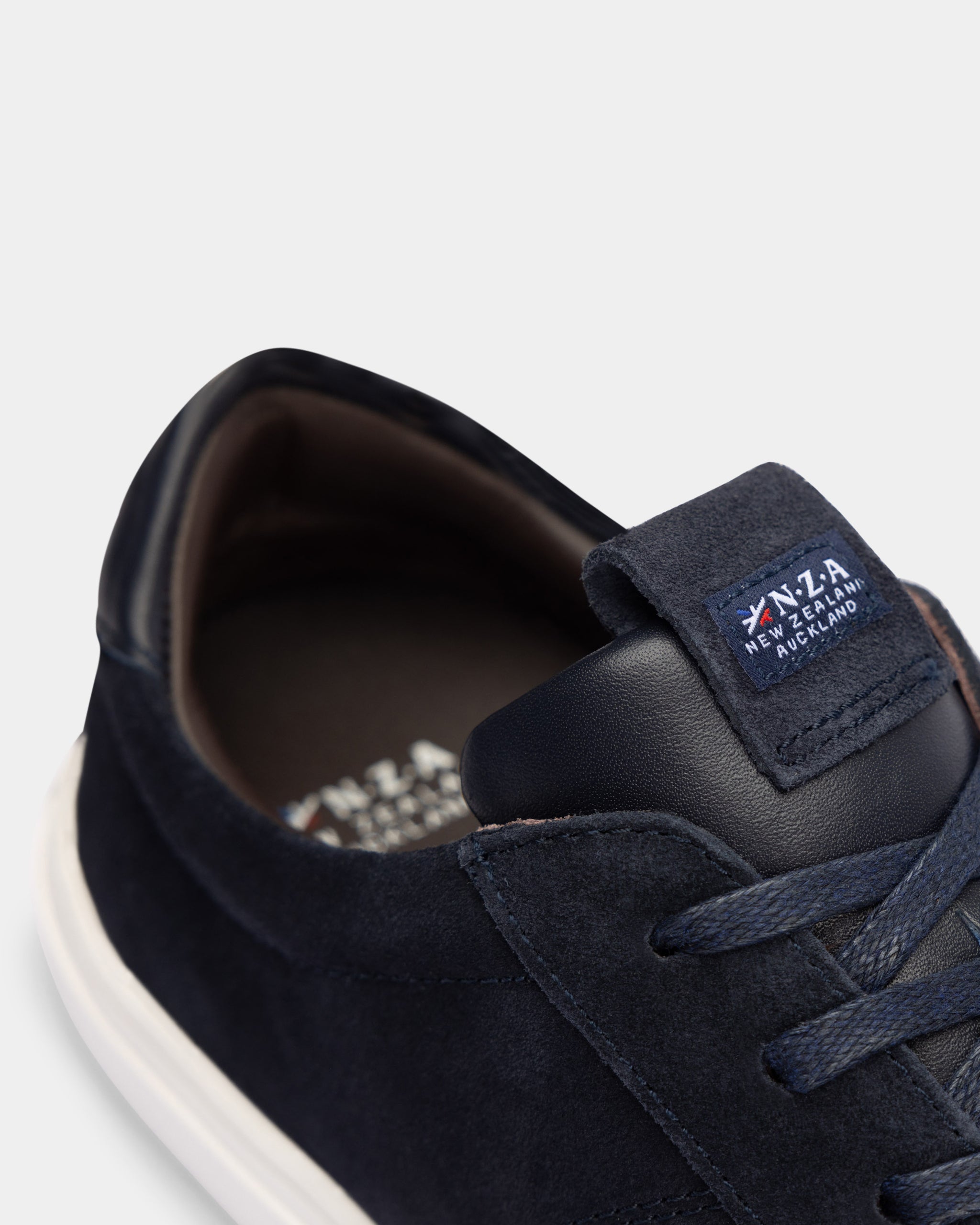 Casual sneaker Casual sneaker