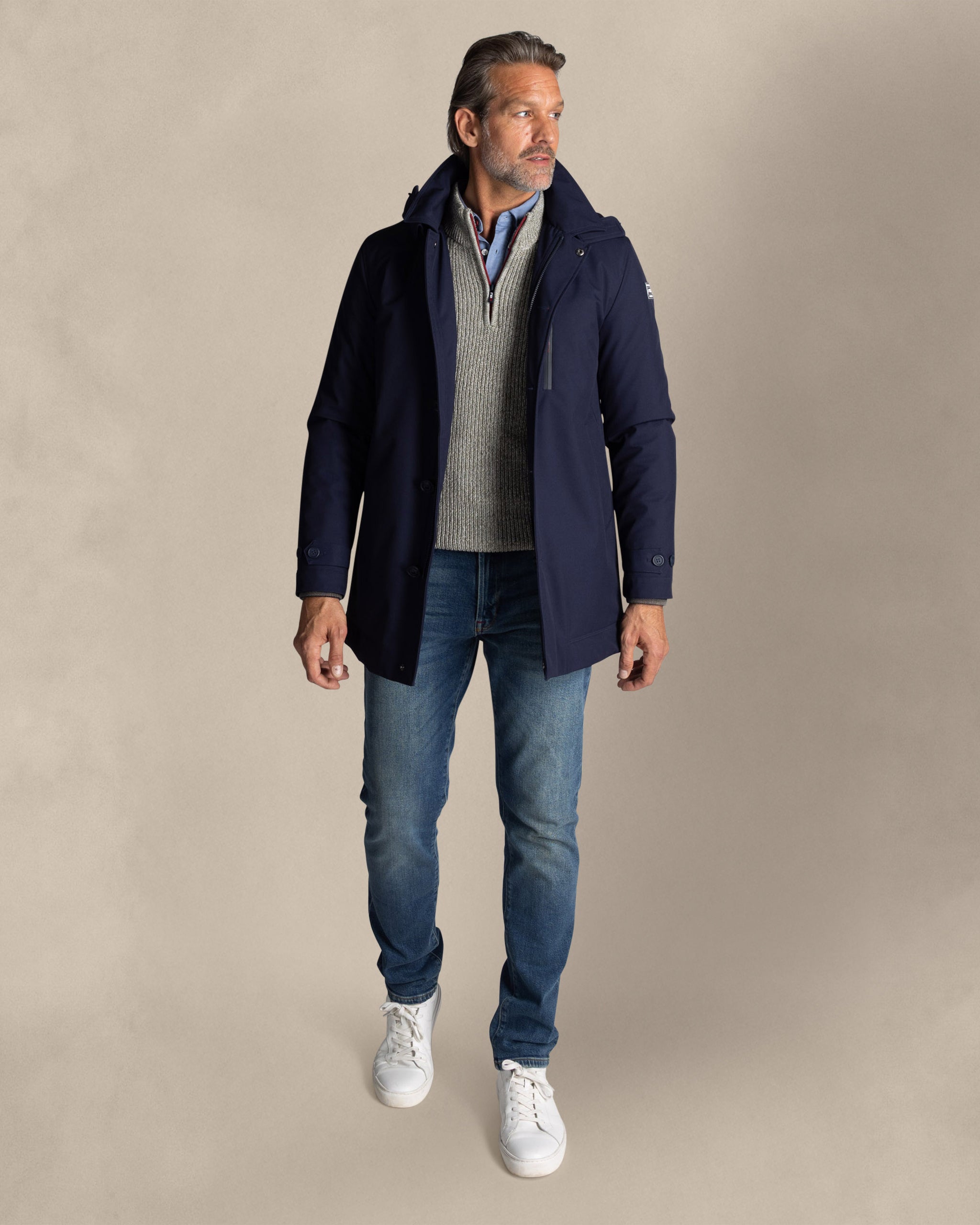 Blauer stretchjacke aus polyester Blauer stretchjacke aus polyester