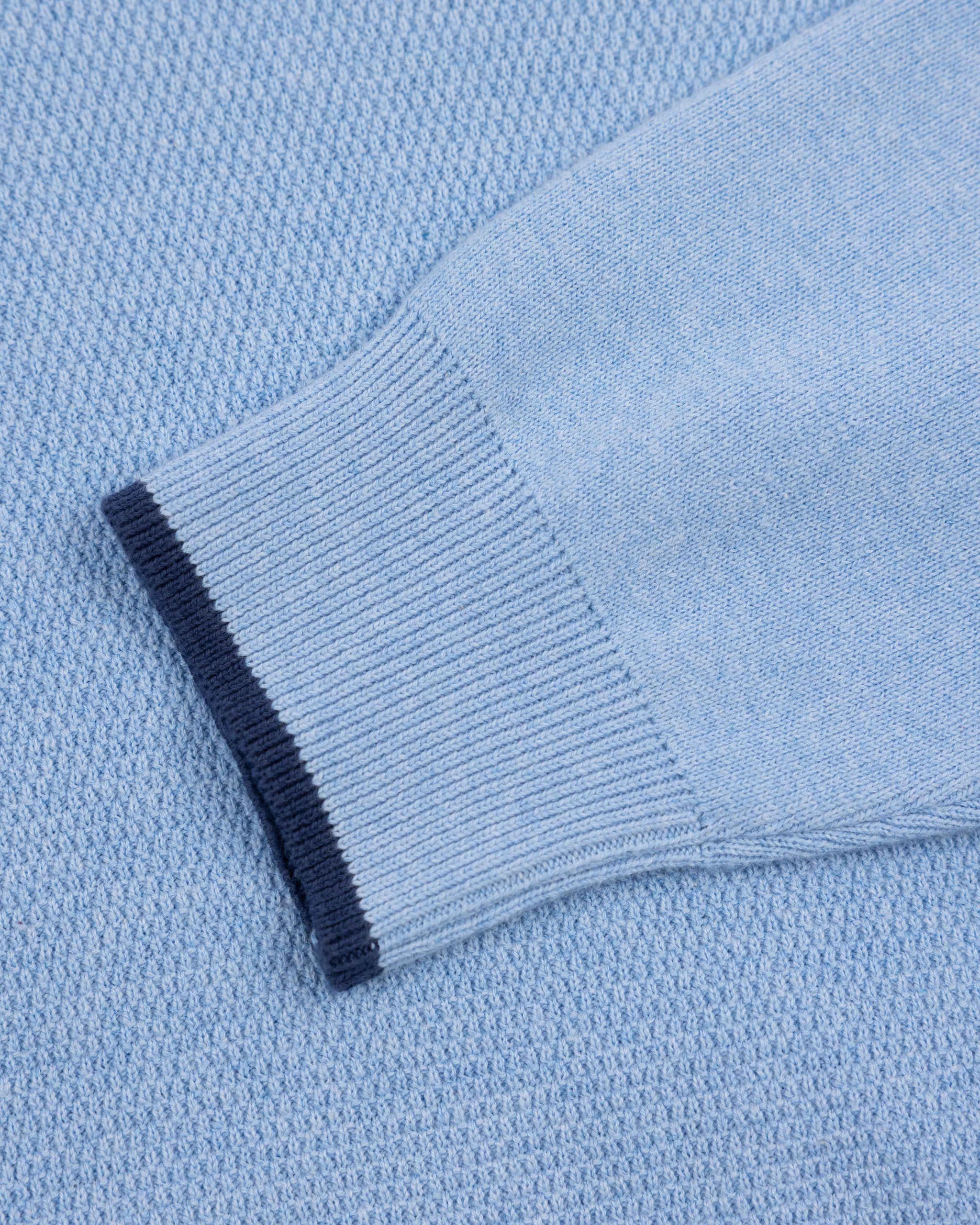 Blauwe effen pullover met ronde hals Blauwe effen pullover met ronde hals