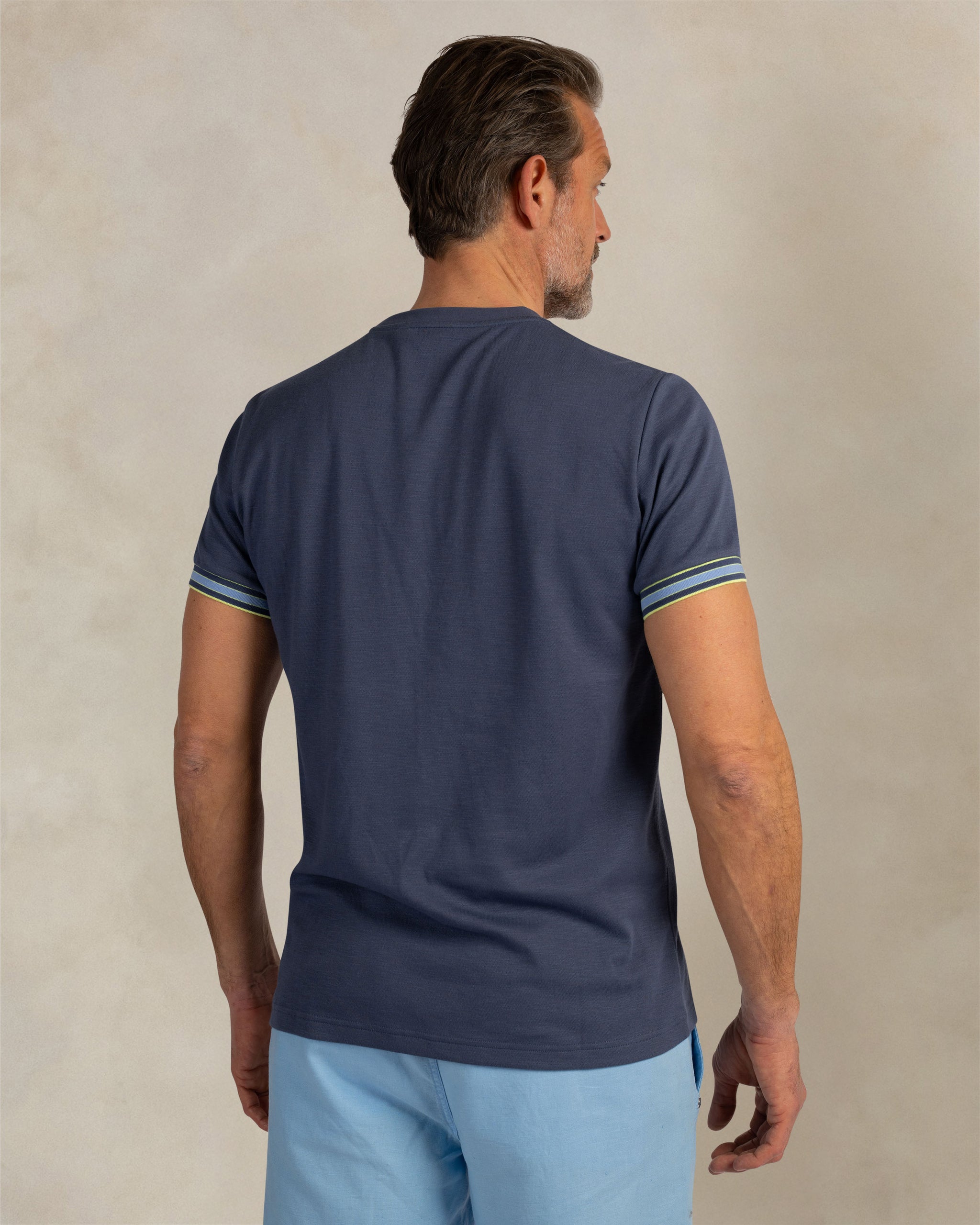 Camiseta azul marino de mezcla de algodón Camiseta azul marino de mezcla de algodón