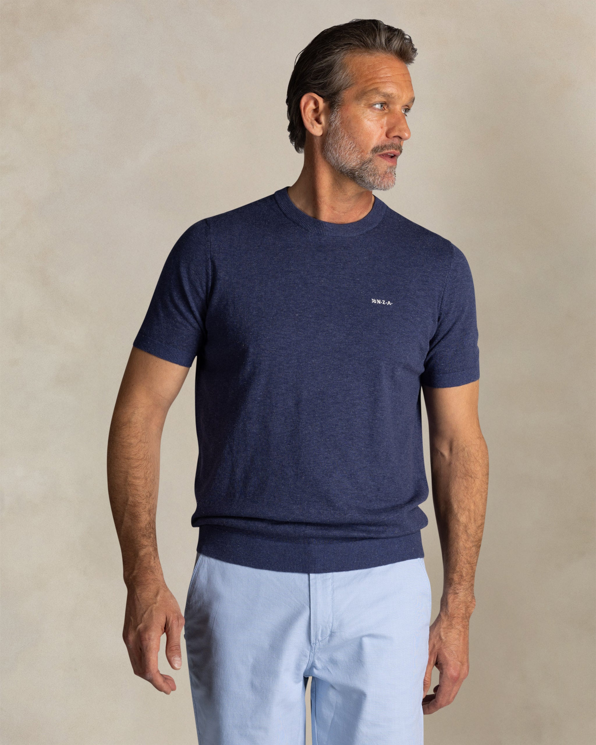 Marineblaue baumwollpullover mit rundhalsausschnitt Marineblaue baumwollpullover mit rundhalsausschnitt