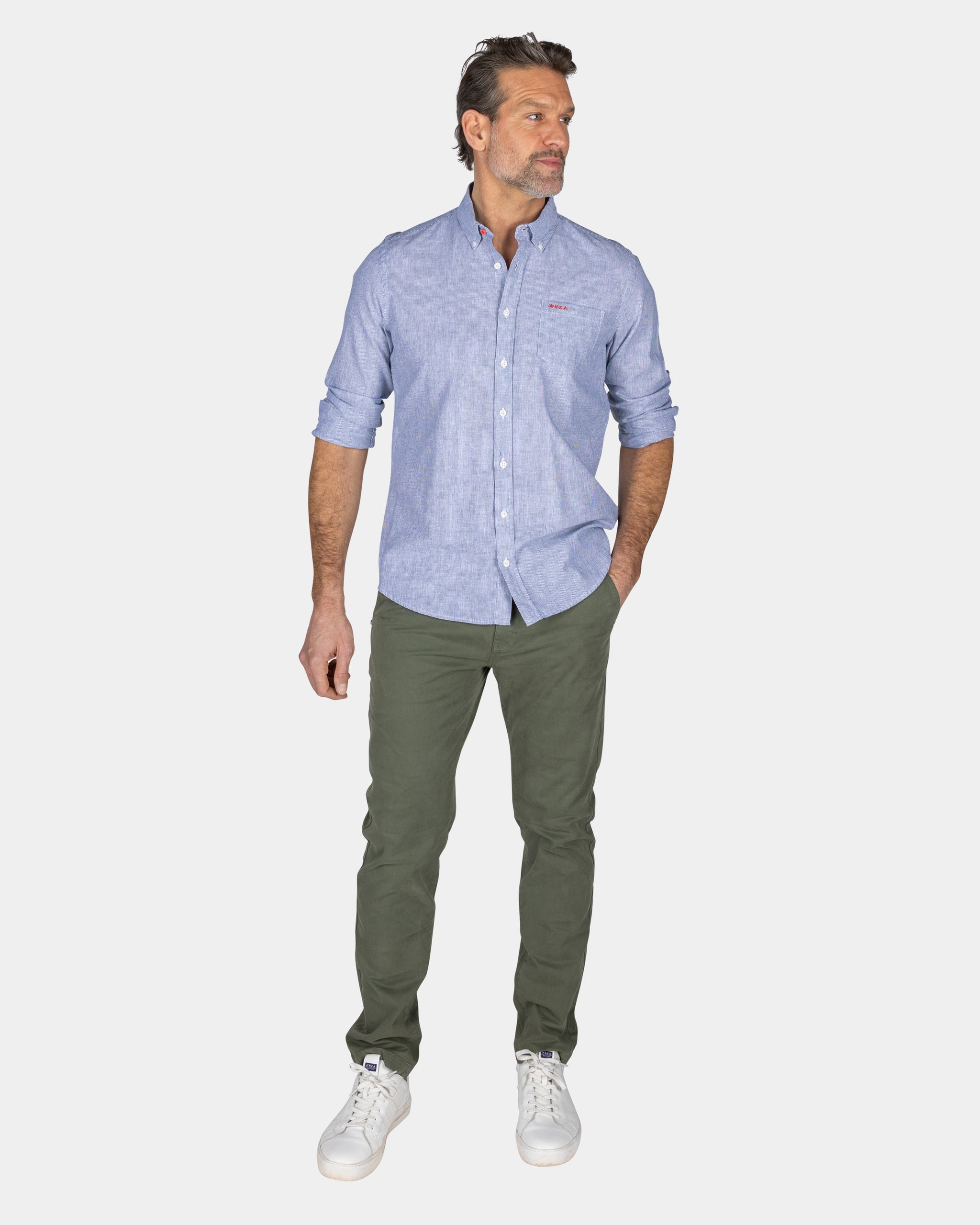 Camisa de lino azul Camisa de lino azul