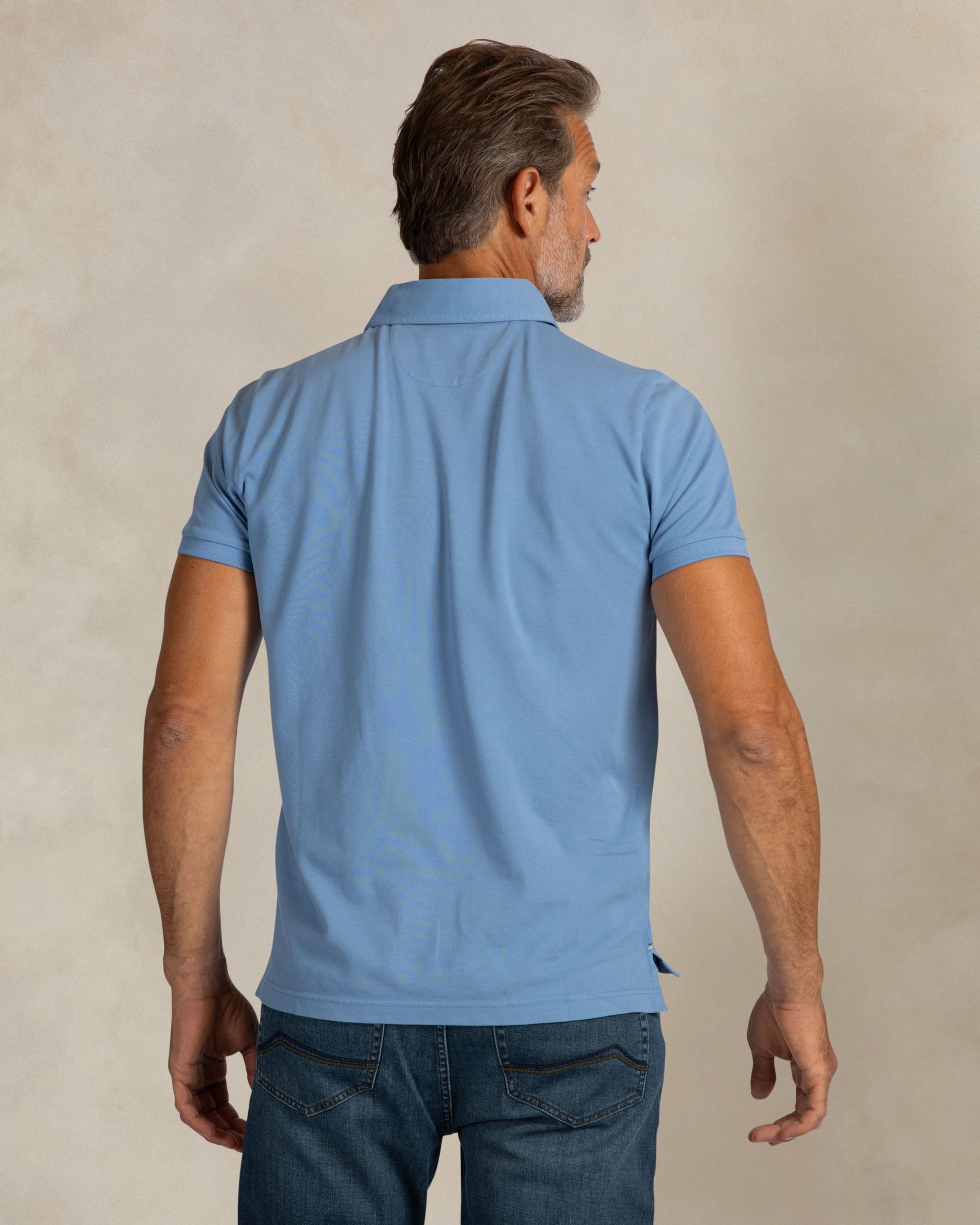 Lichtblauwe katoenen stretch polo Lichtblauwe katoenen stretch polo