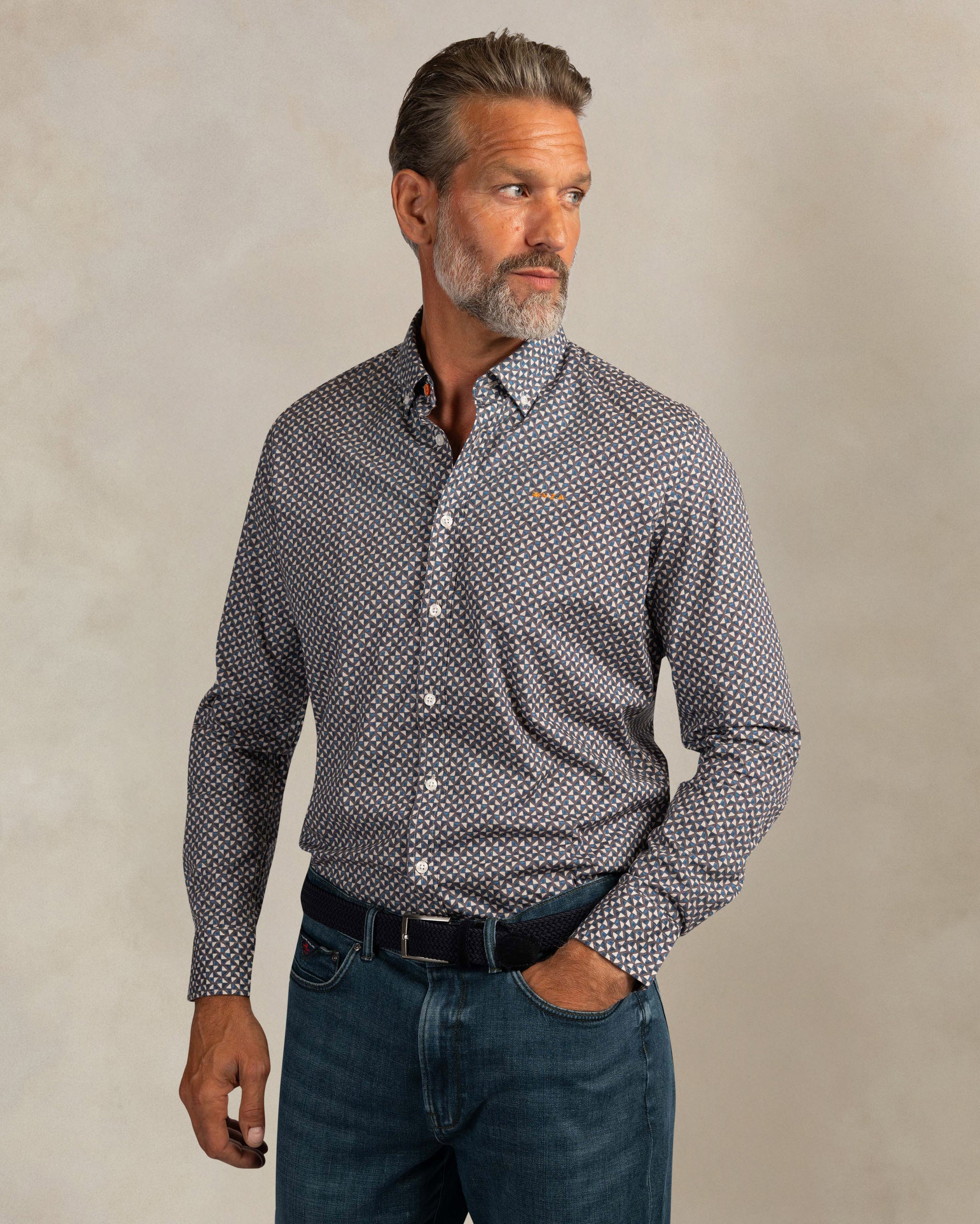 Ecru cotton stretch shirt Ecru cotton stretch shirt