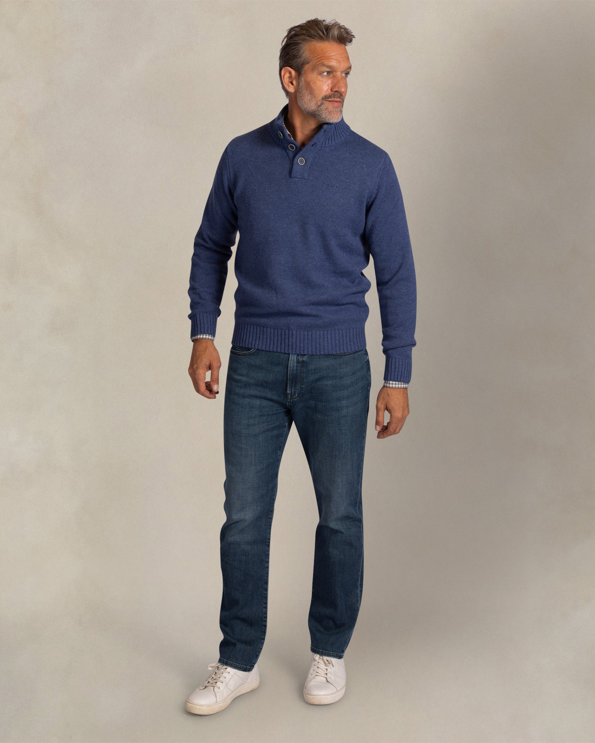 Dark blue wool pullover Dark blue wool pullover