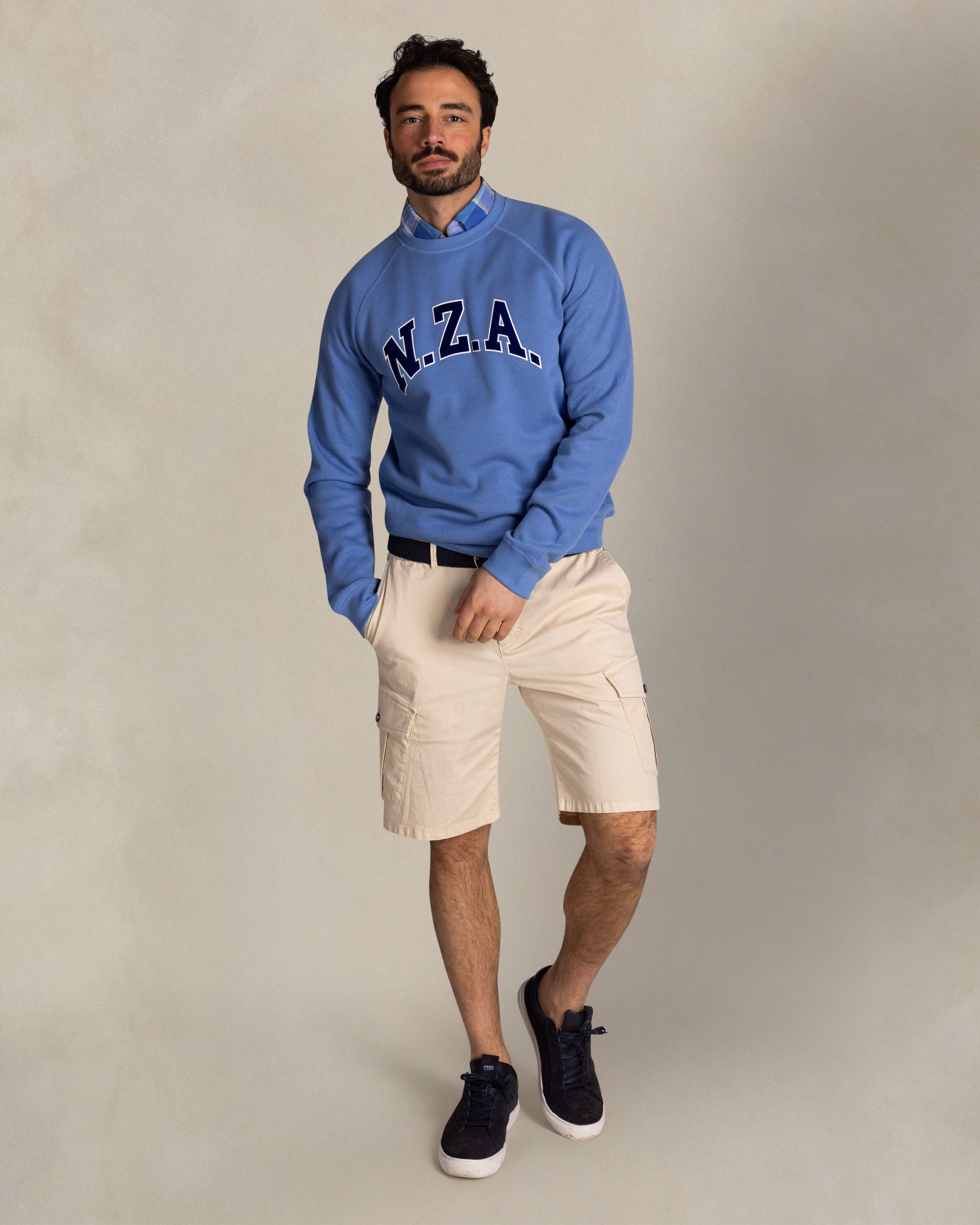 Sweat en coton bleu avec logo Sweat en coton bleu avec logo