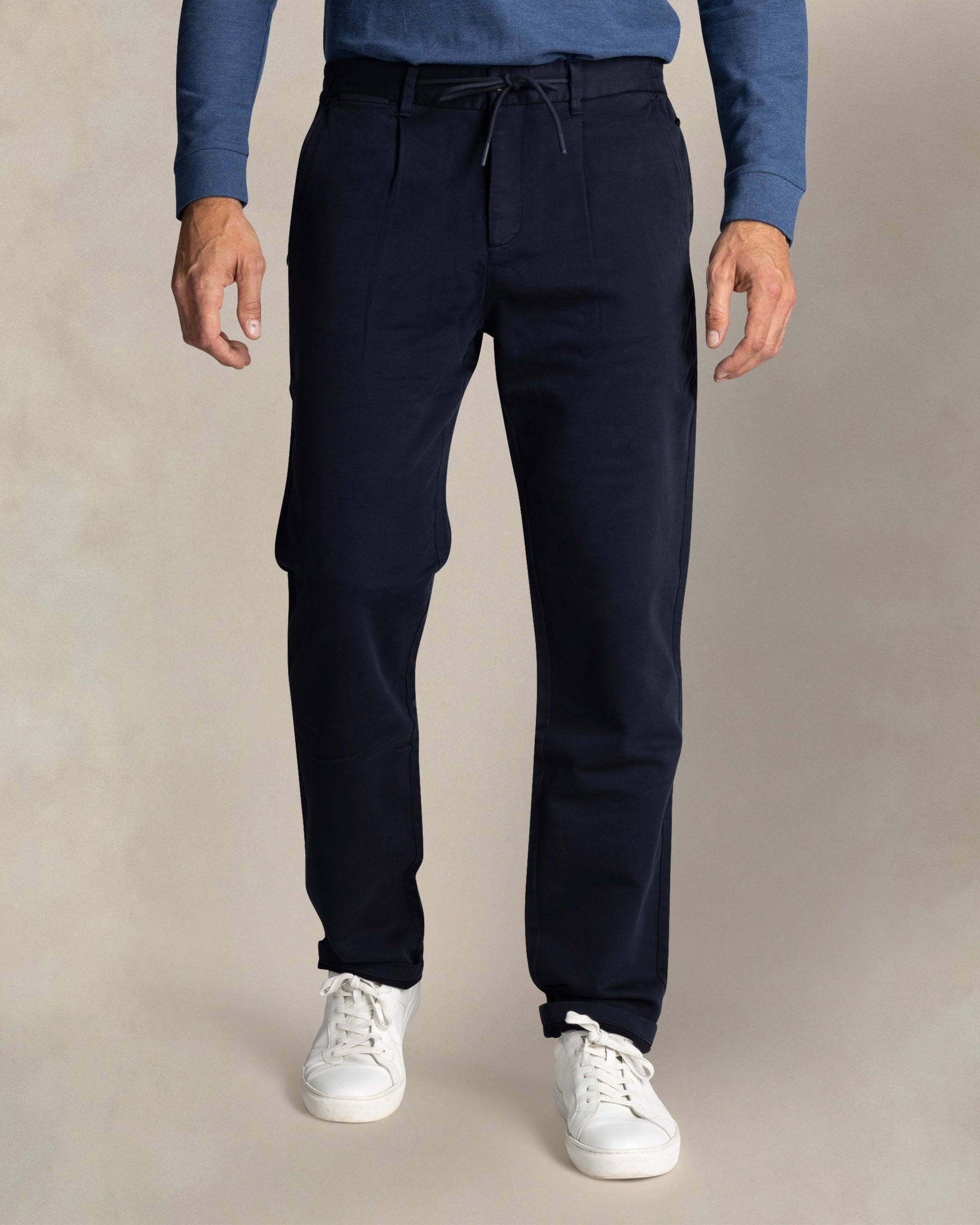 Blaue Baumwoll-Stretchhose Blaue Baumwoll-Stretchhose