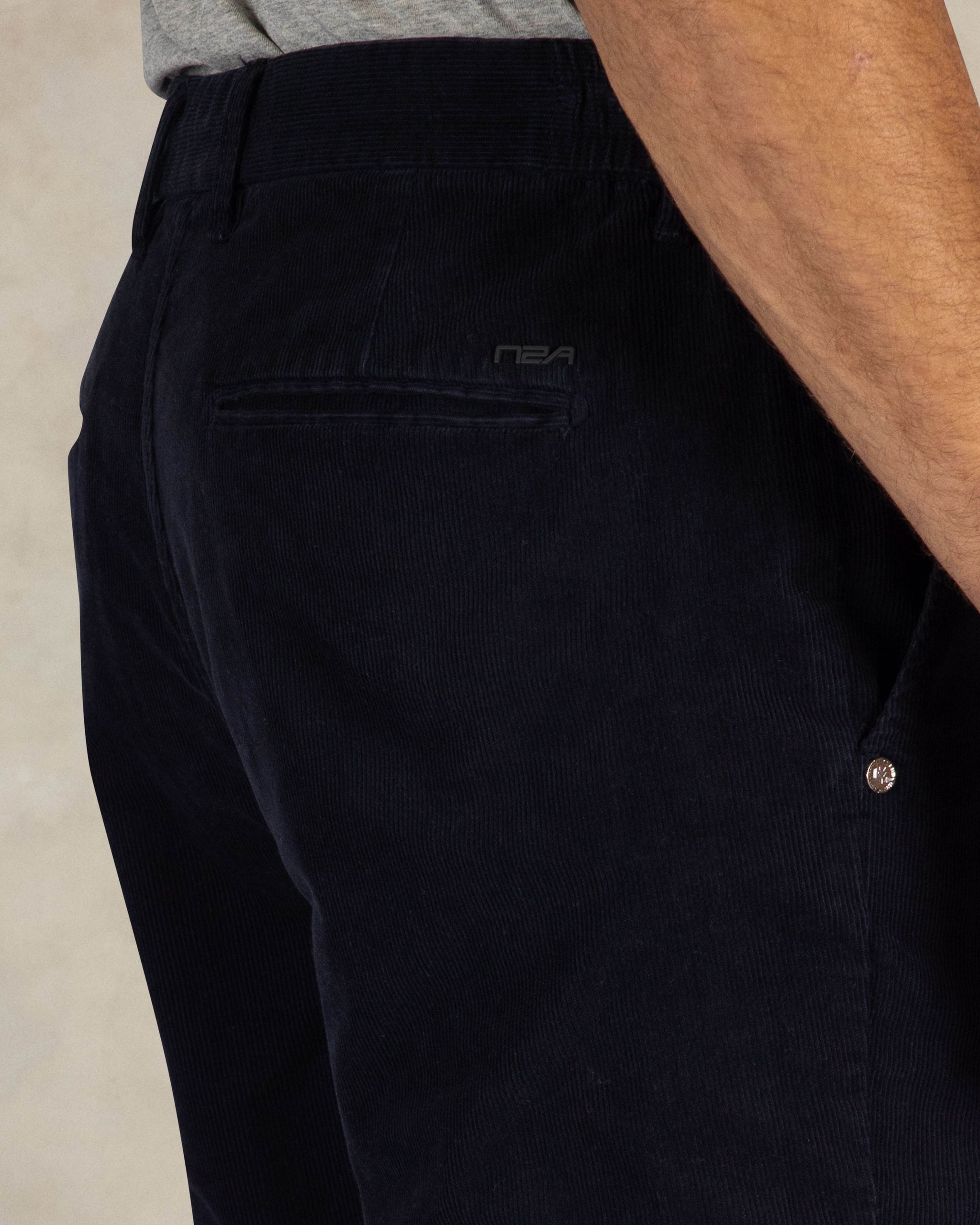 Chino stretch en velours côtelé bleu foncé napier Chino stretch en velours côtelé bleu foncé napier